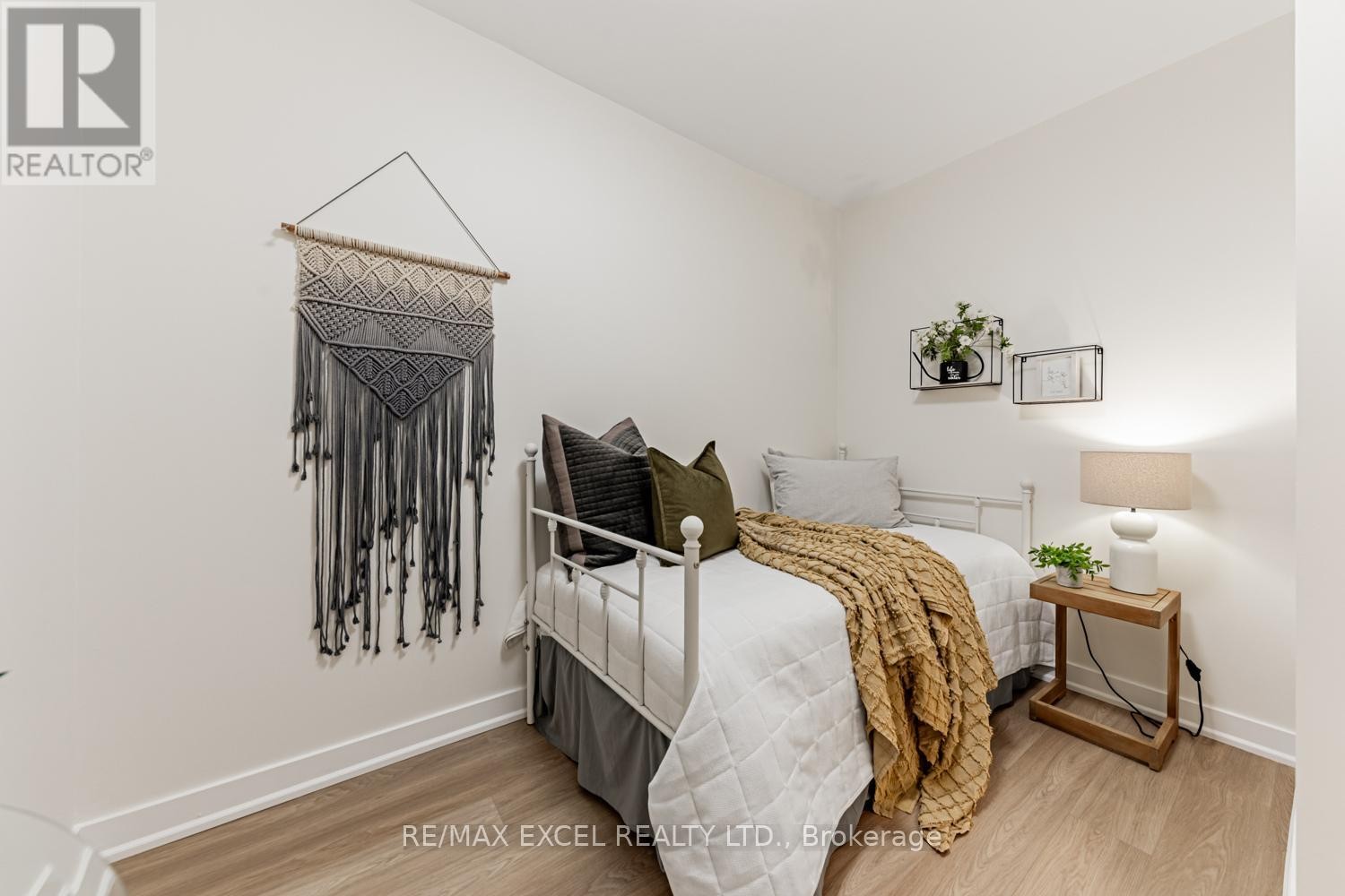












3511 - 10 NAVY WHARF COURT

,
Toronto (Waterfront Communities),




Ontario
M5V3V2


