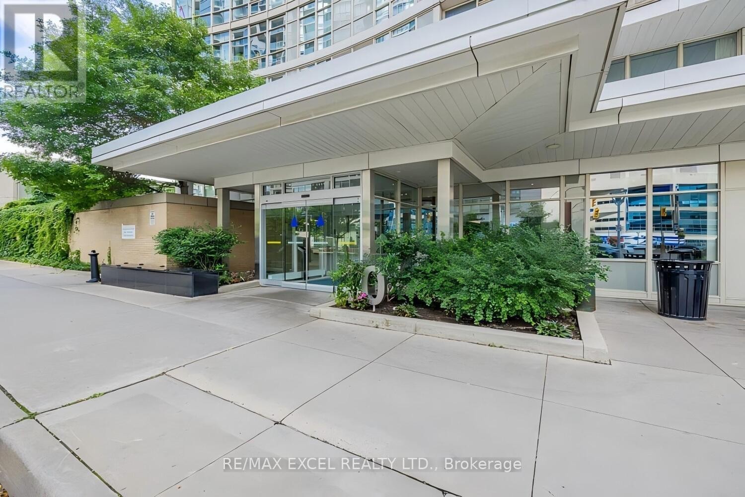












3511 - 10 NAVY WHARF COURT

,
Toronto (Waterfront Communities),




Ontario
M5V3V2

