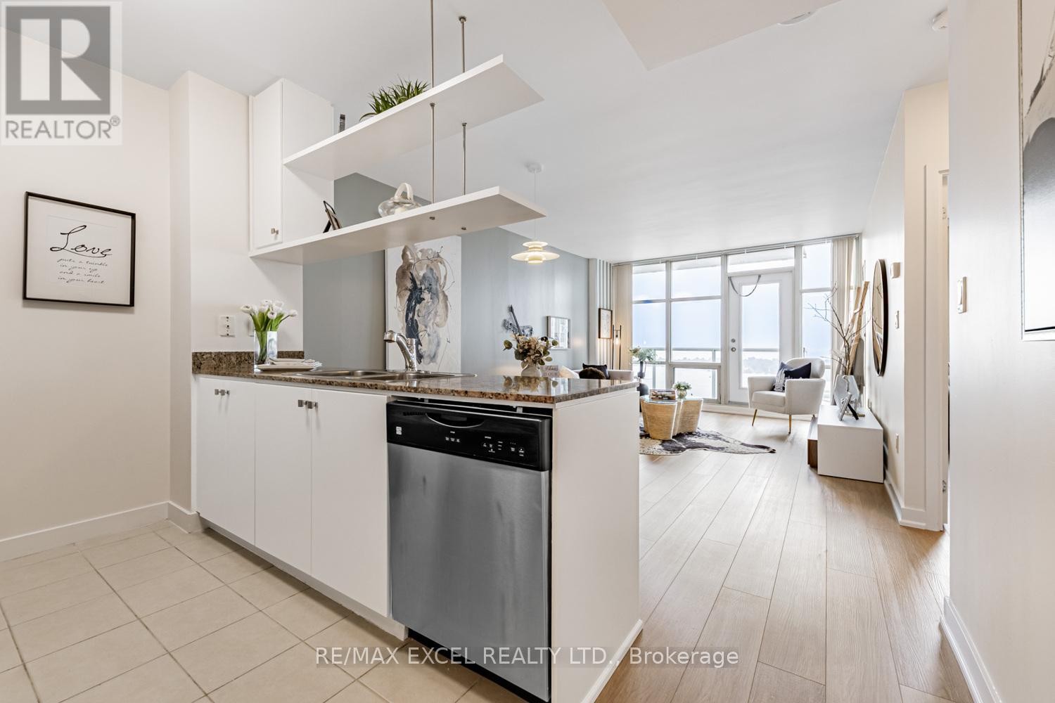 












3511 - 10 NAVY WHARF COURT

,
Toronto (Waterfront Communities),




Ontario
M5V3V2

