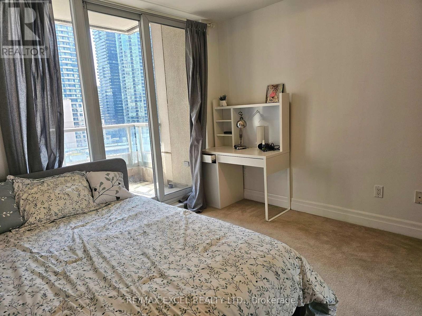 












1205 - 35 BALMUTO STREET

,
Toronto (Bay Street Corridor),




Ontario
M4Y0A3

