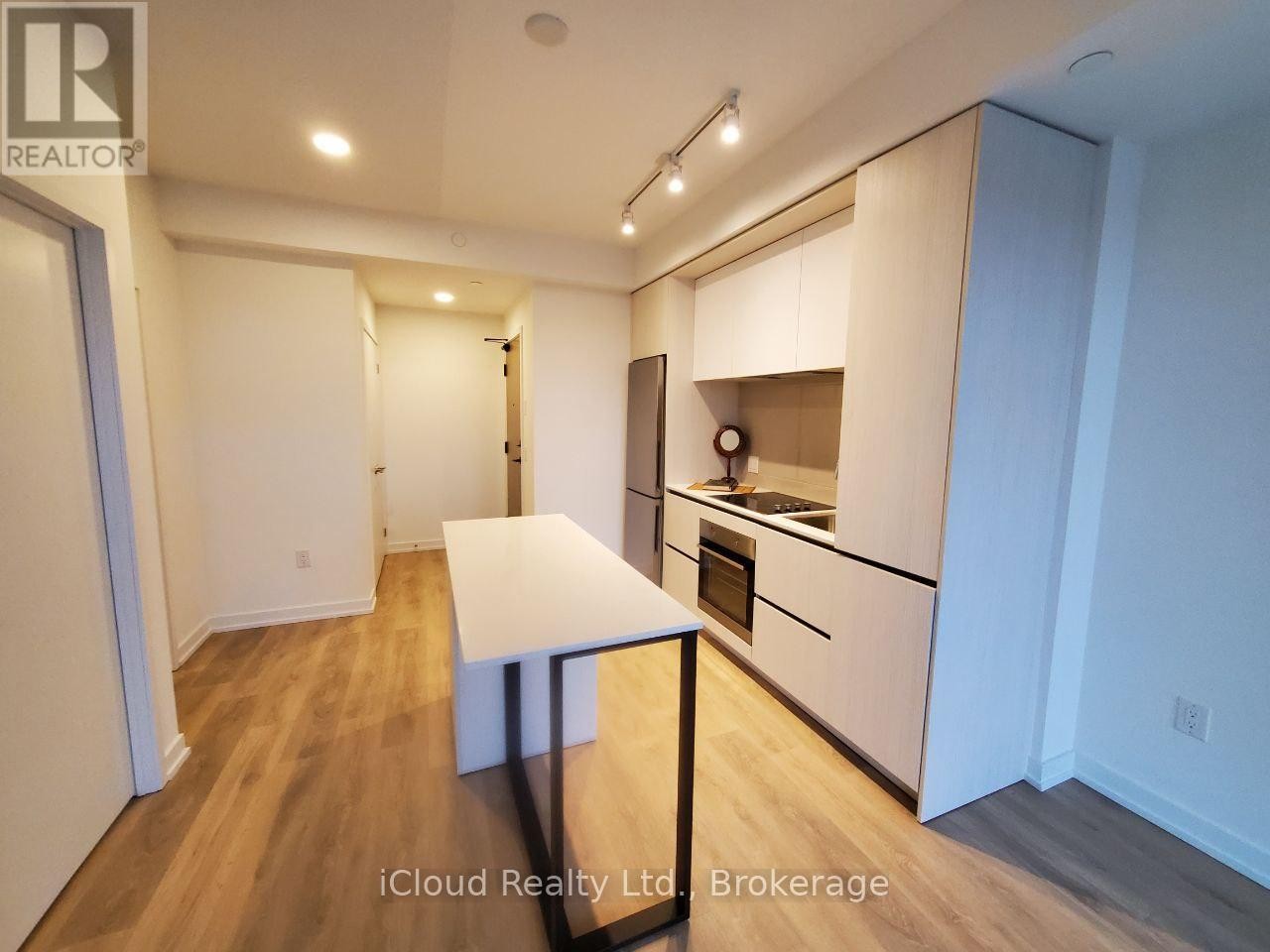 












610 - 225 SUMACH STREET

,
Toronto (Regent Park),




Ontario
M5A3K3

