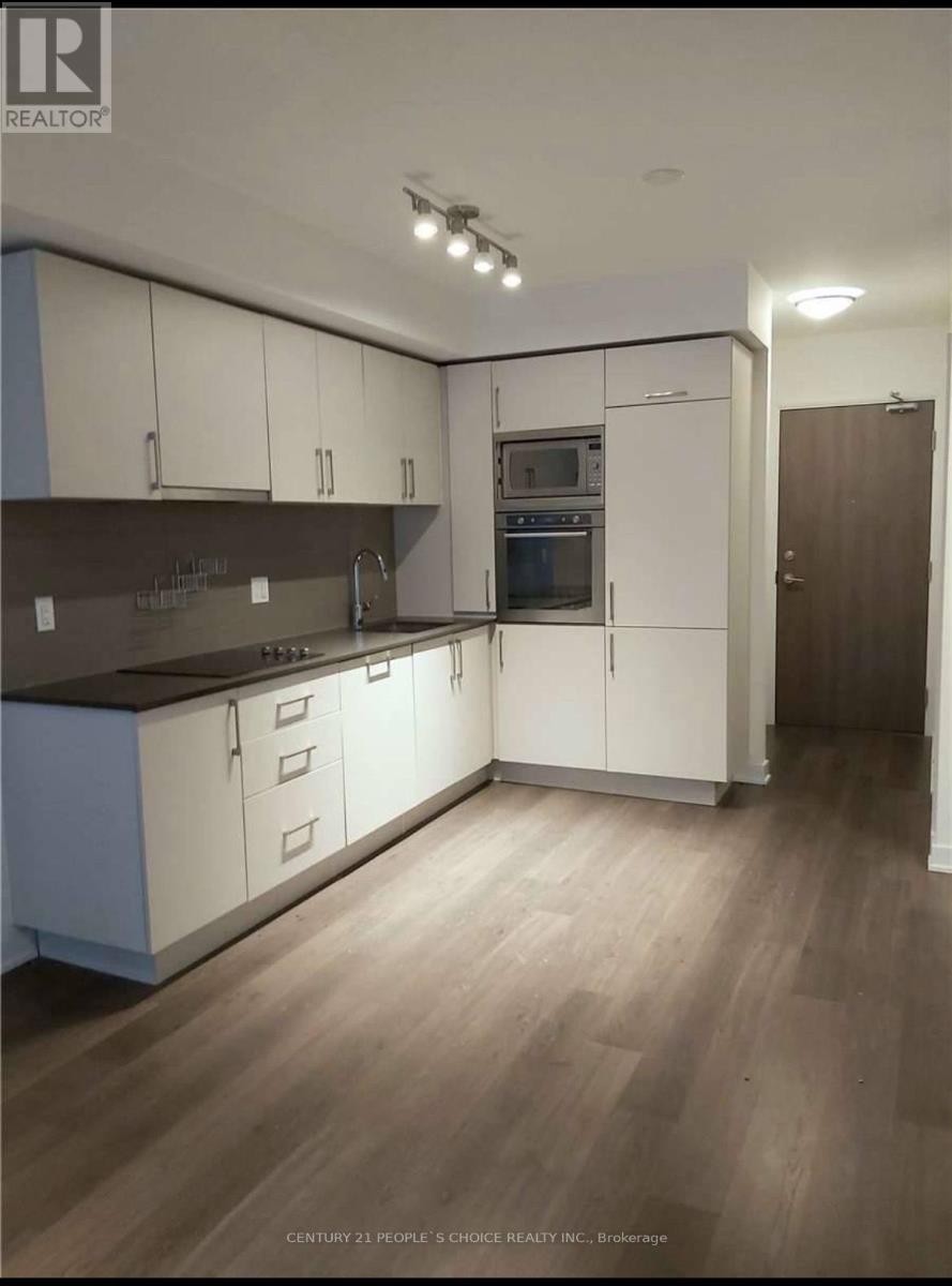












315 W - 27 BATHURST STREET

,
Toronto (Waterfront Communities),




Ontario
M5V2P1

