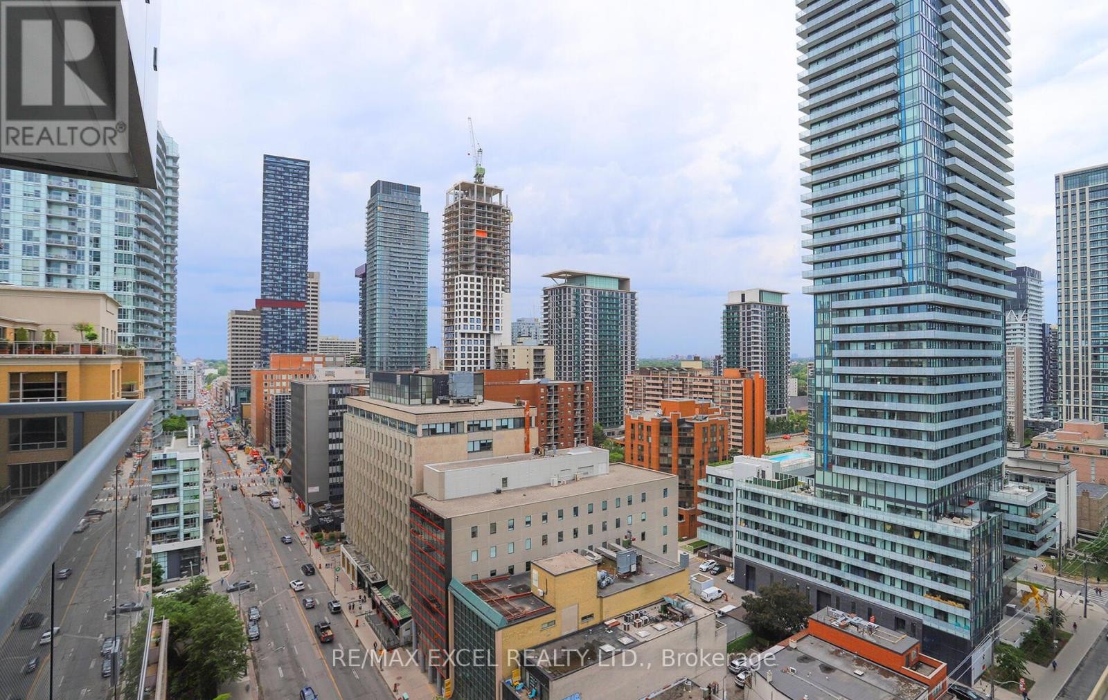 












1804 - 125 REDPATH AVENUE

,
Toronto (Mount Pleasant West),




Ontario
M4S0B5

