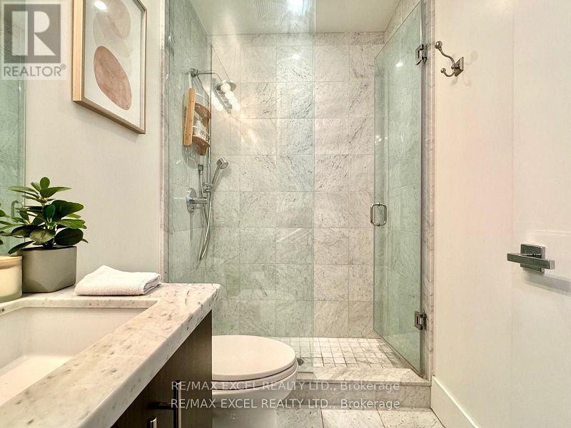 












528 - 29 QUEENS QUAY E

,
Toronto (Waterfront Communities),




Ontario
M5E0A4

