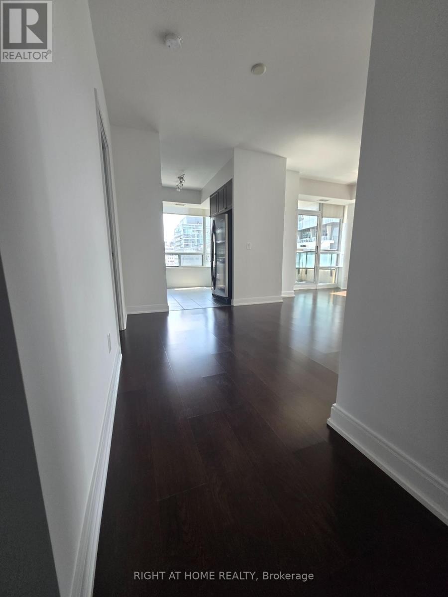 












905 - 88 BROADWAY AVENUE W

,
Toronto (Mount Pleasant West),




Ontario
M4P0A5

