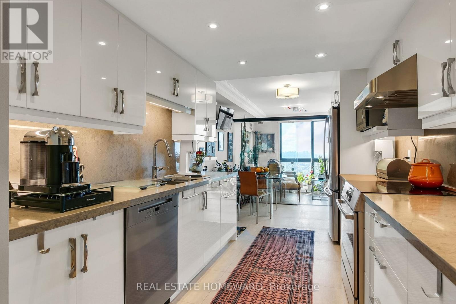 












2603 - 3 CONCORDE PLACE

,
Toronto (Banbury-Don Mills),




Ontario
M3C3K7

