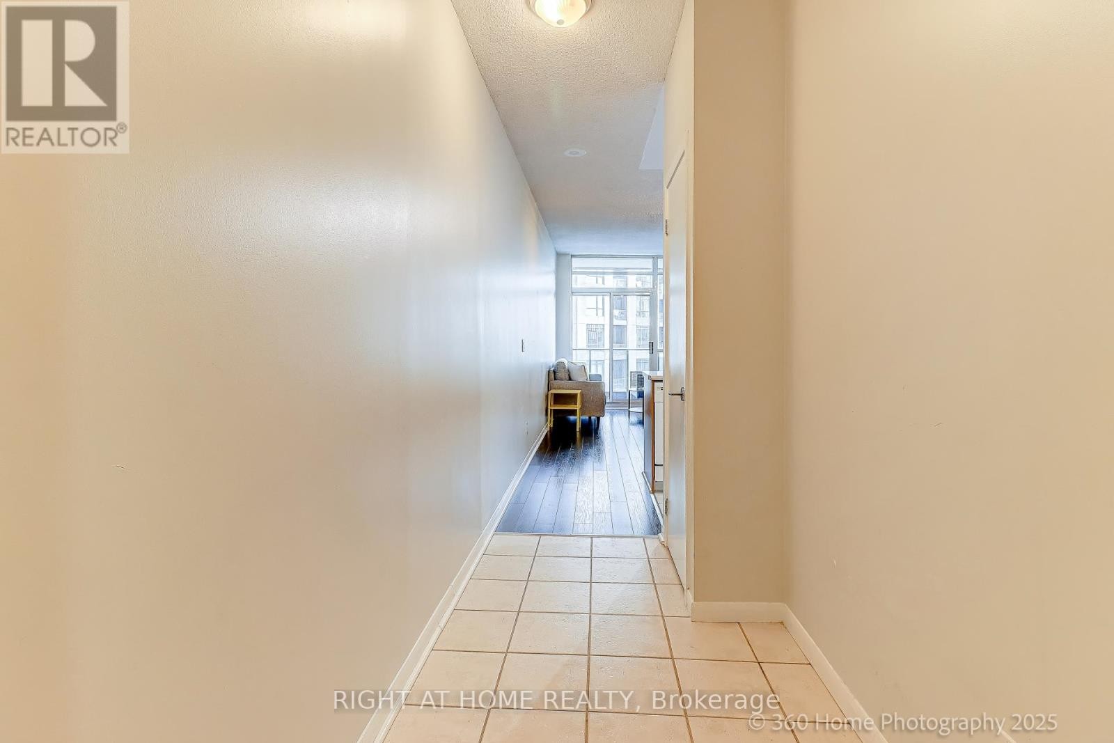 












825 - 231 FORT YORK BOULEVARD

,
Toronto (Niagara),




Ontario
M5V1B2

