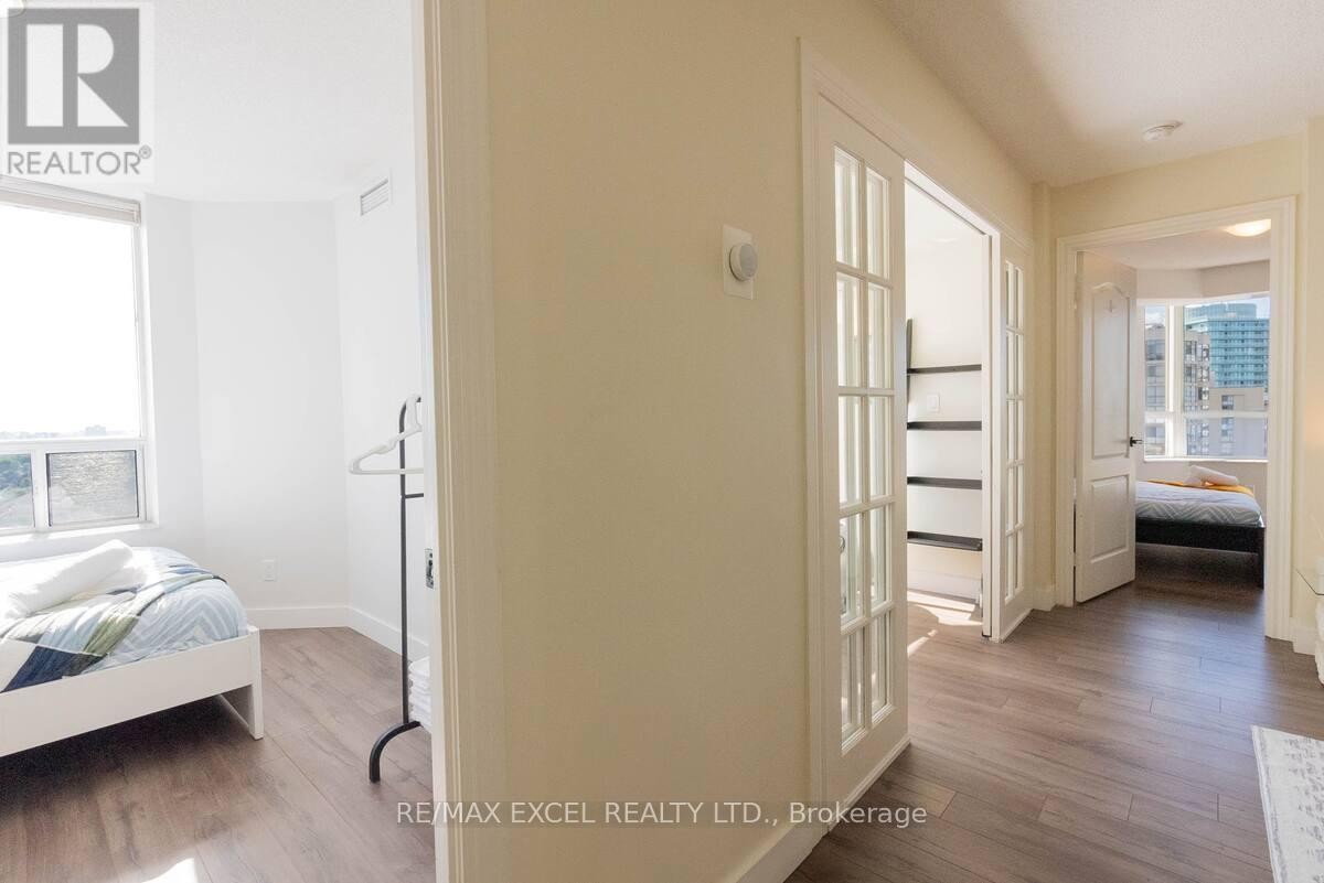 












2208 - 5418 YONGE STREET

,
Toronto (Willowdale West),




Ontario
M2N6X4

