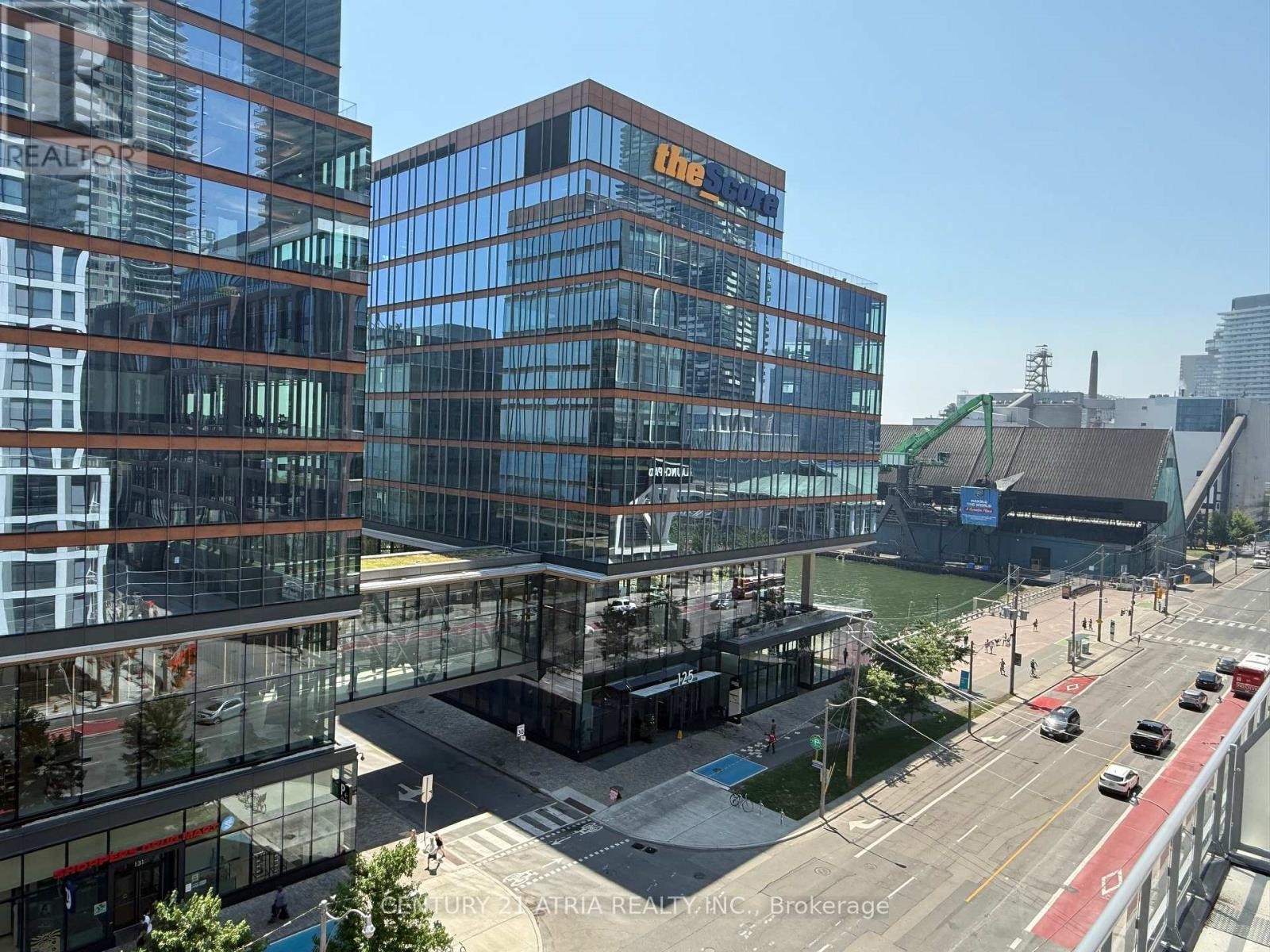 












721 - 15 RICHARDSON STREET

,
Toronto (Waterfront Communities),




Ontario
M5A0Y5

