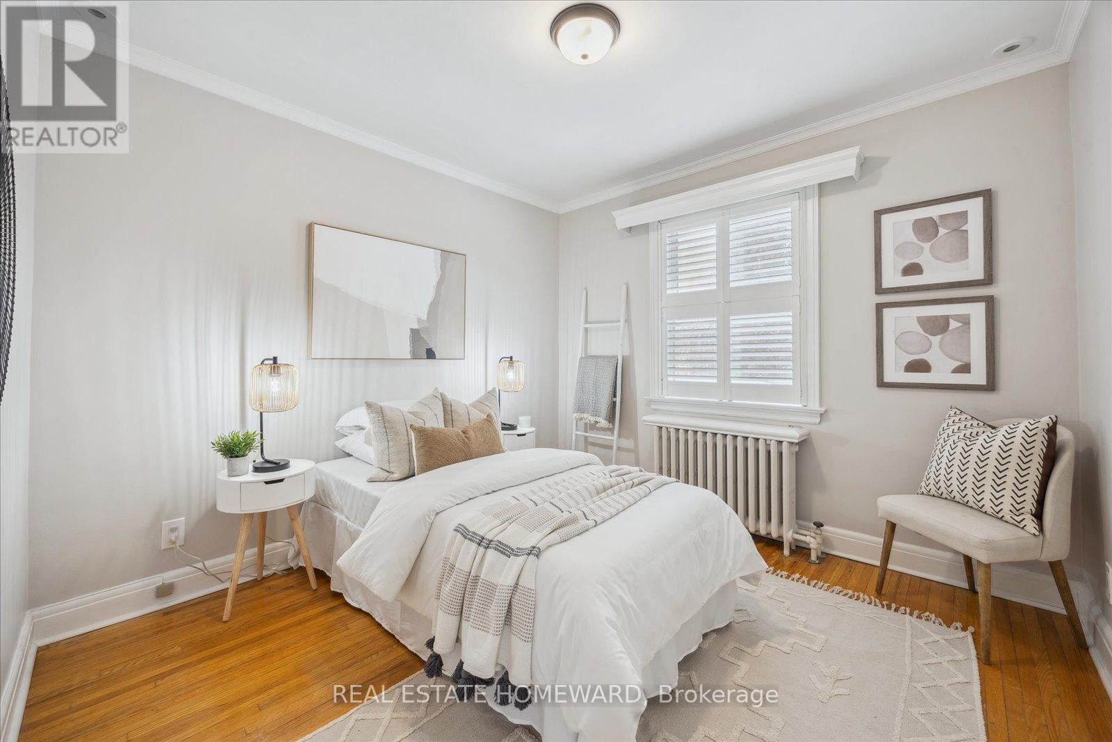 












51 EDGECOMBE AVENUE

,
Toronto (Bedford Park-Nortown),




Ontario
M5N2X4

