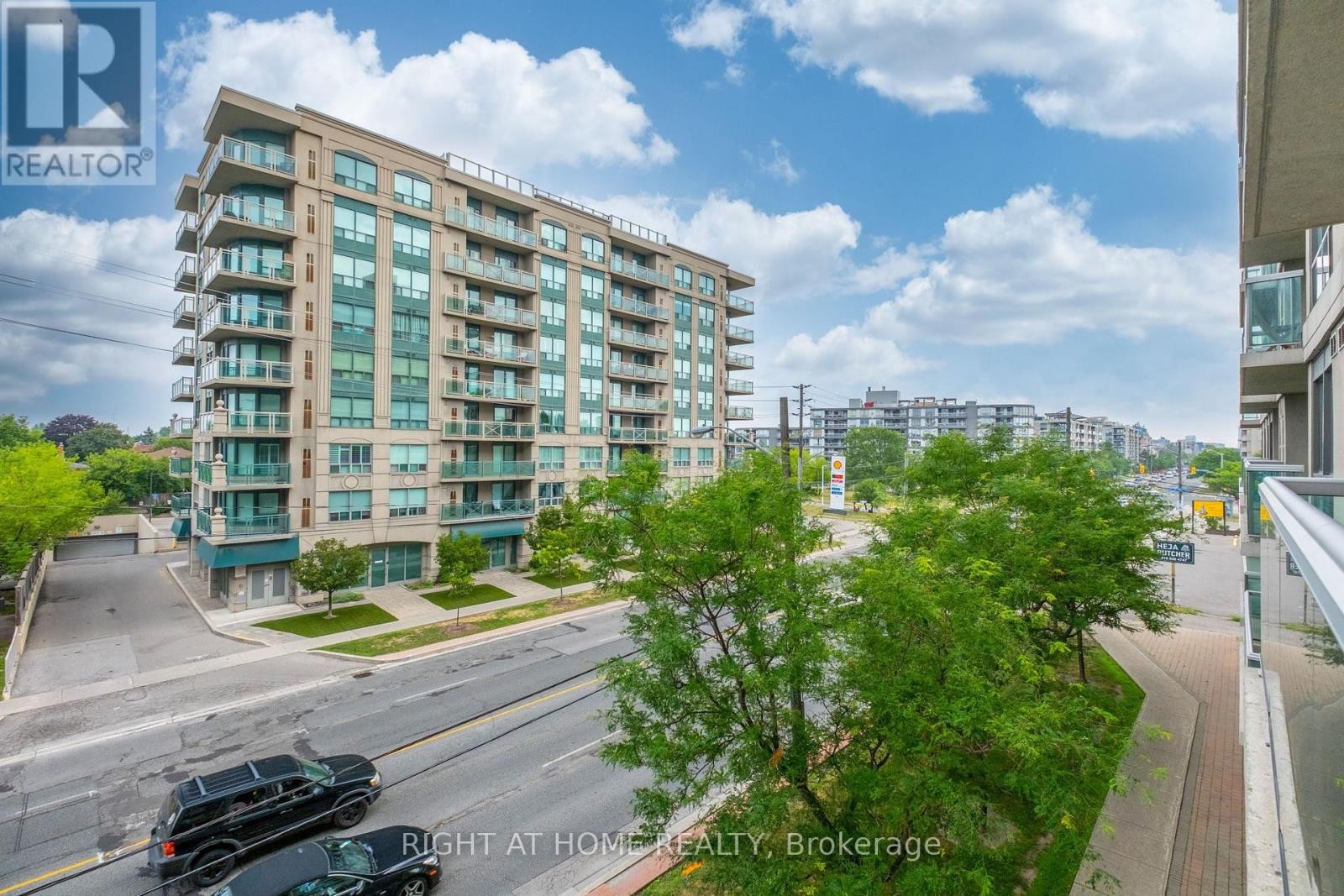 












310 - 935 SHEPPARD AVENUE W

,
Toronto (Clanton Park),




Ontario
M3H2T7

