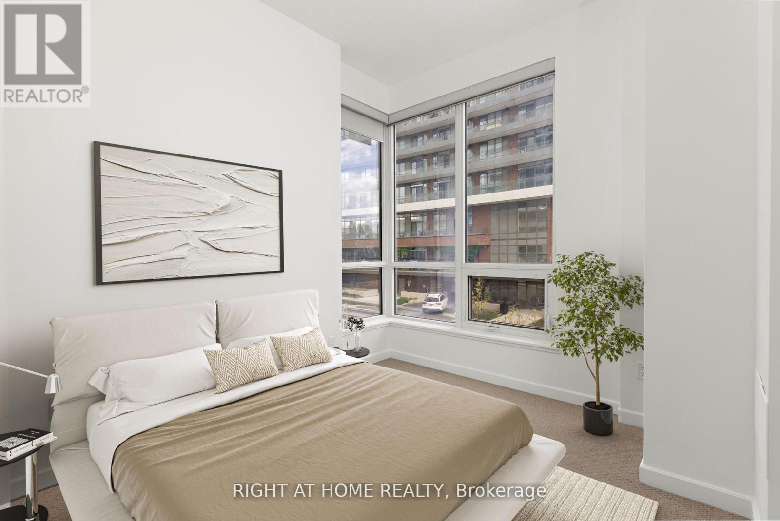 












108 - 52 FOREST MANOR ROAD

,
Toronto (Henry Farm),




Ontario
M2J0E2

