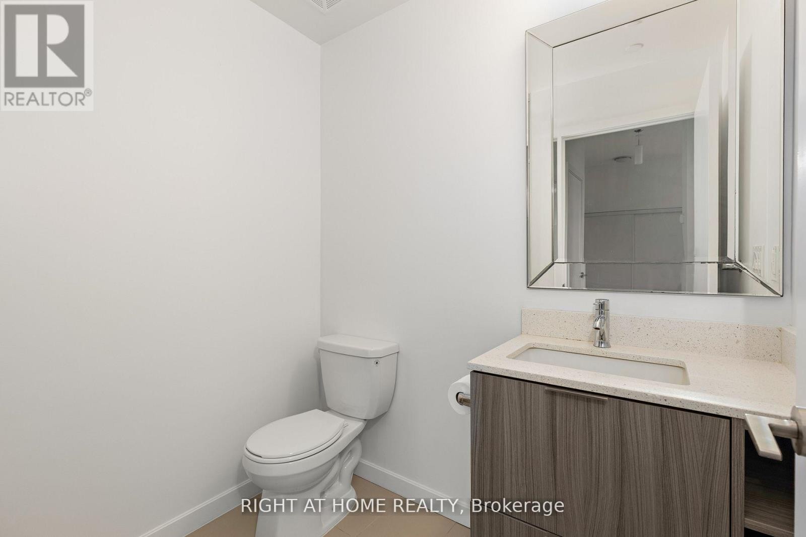 












108 - 52 FOREST MANOR ROAD

,
Toronto (Henry Farm),




Ontario
M2J0E2

