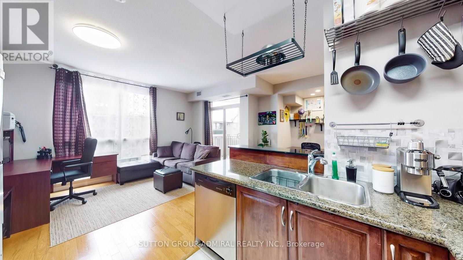 












707 - 4200 BATHURST STREET

,
Toronto (Clanton Park),




Ontario
M3H6C7

