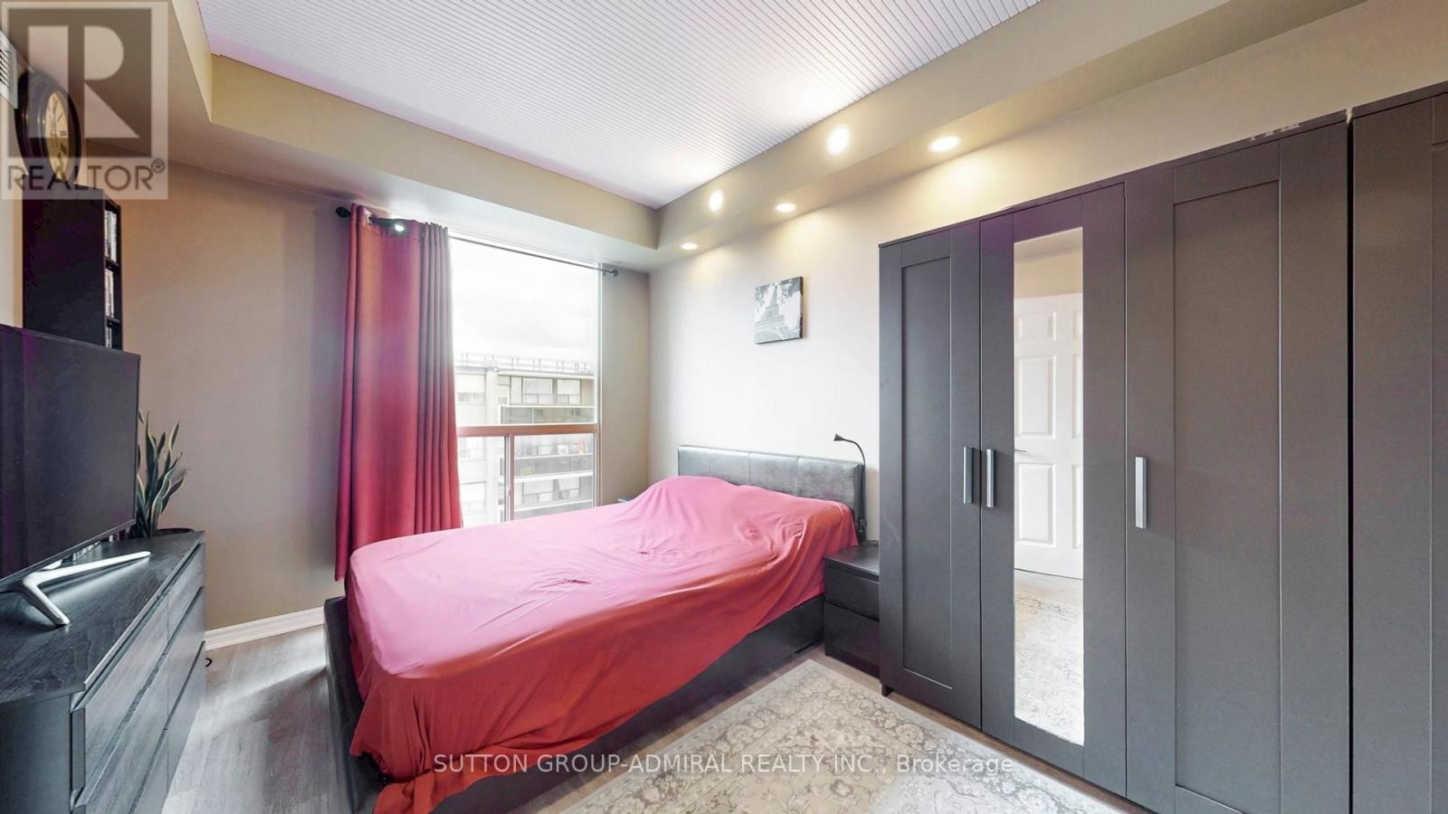 












707 - 4200 BATHURST STREET

,
Toronto (Clanton Park),




Ontario
M3H6C7


