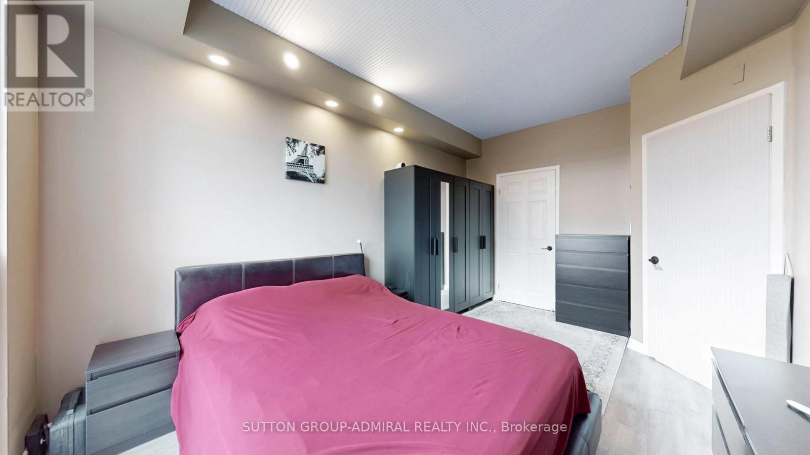 












707 - 4200 BATHURST STREET

,
Toronto (Clanton Park),




Ontario
M3H6C7

