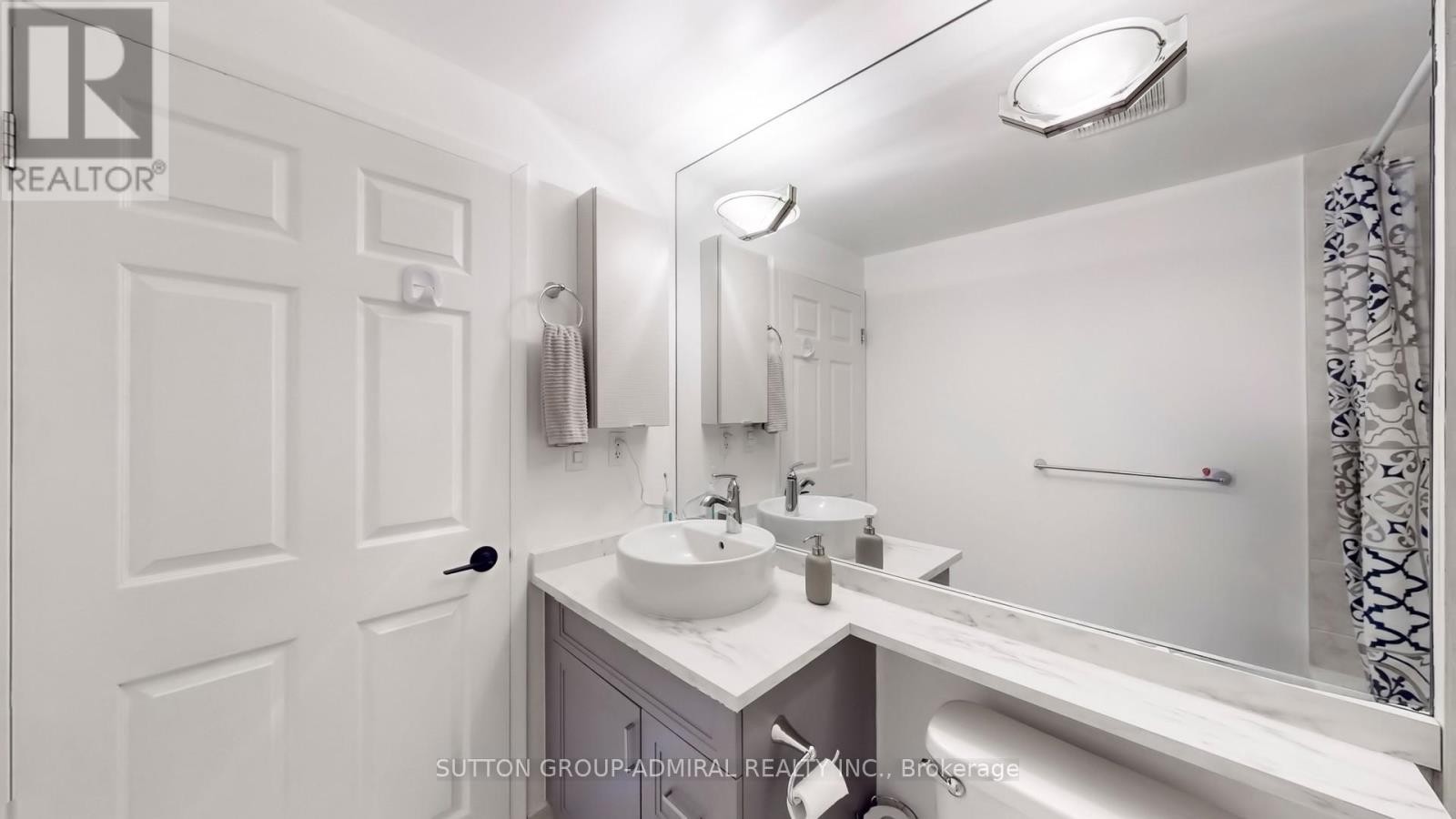 












707 - 4200 BATHURST STREET

,
Toronto (Clanton Park),




Ontario
M3H6C7

