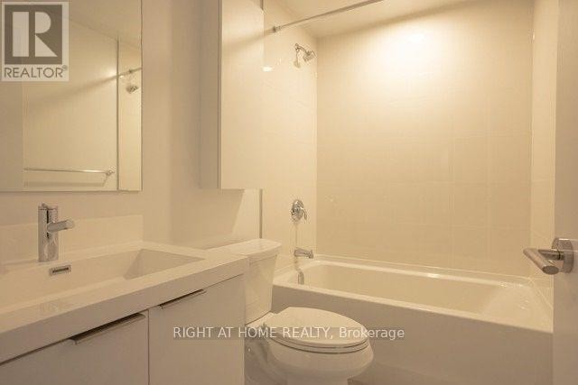 












329 - 20 O'NEILL ROAD

,
Toronto (Banbury-Don Mills),




Ontario
M3C3M9

