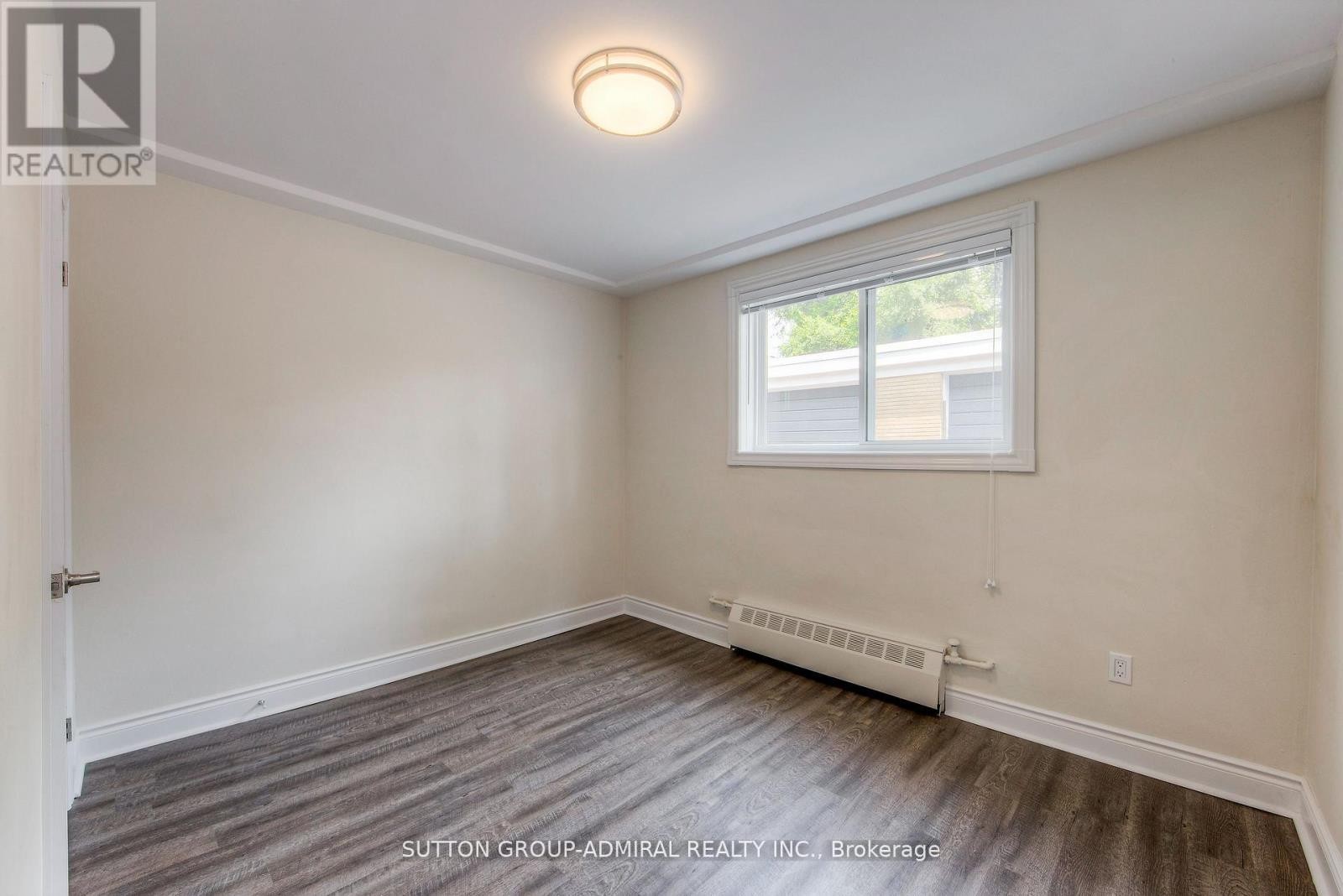 












UNIT 3 - 75 GARTHDALE COURT

,
Toronto (Bathurst Manor),




Ontario
M3H5P8

