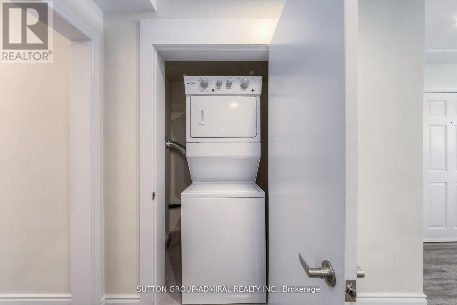 












UNIT 3 - 75 GARTHDALE COURT

,
Toronto (Bathurst Manor),




Ontario
M3H5P8

