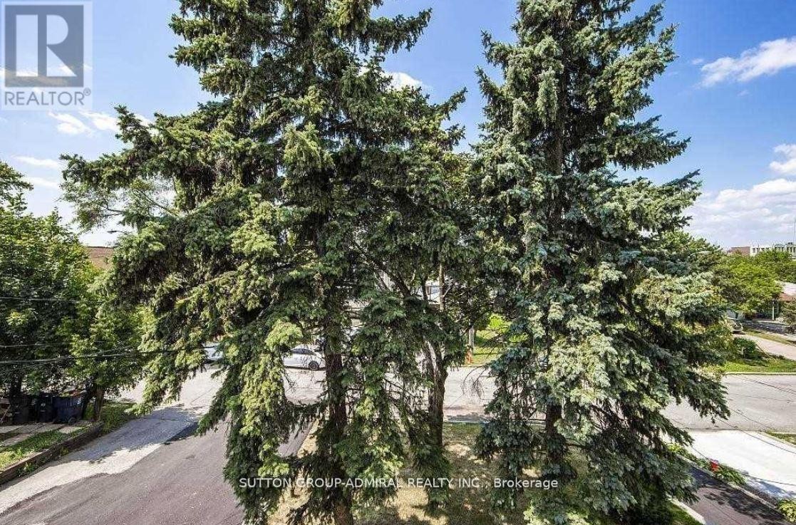 












UNIT 3 - 75 GARTHDALE COURT

,
Toronto (Bathurst Manor),




Ontario
M3H5P8

