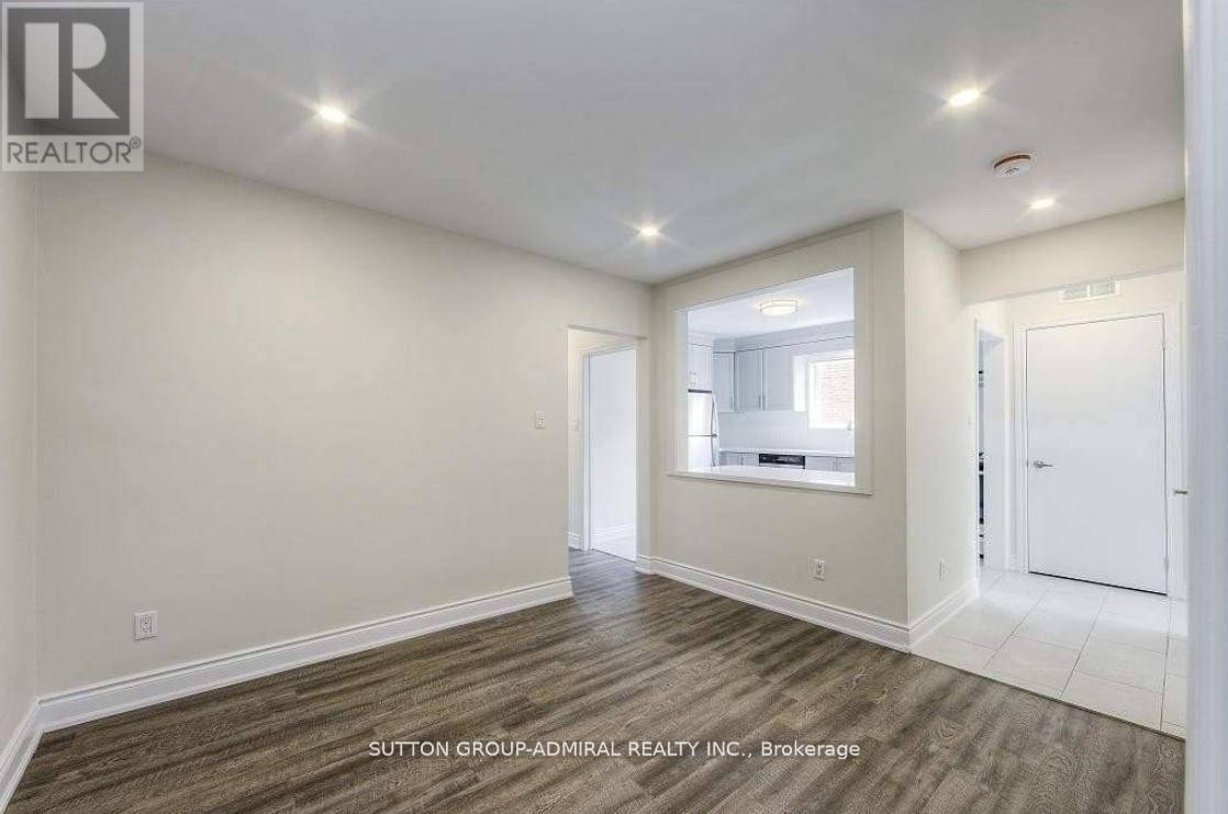 












UNIT 3 - 75 GARTHDALE COURT

,
Toronto (Bathurst Manor),




Ontario
M3H5P8


