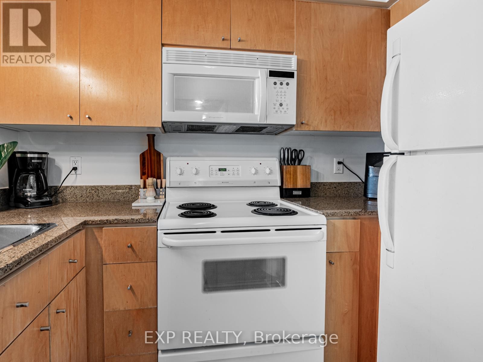 












317 - 361 FRONT STREET W

,
Toronto (Waterfront Communities),




Ontario
M5V3R5

