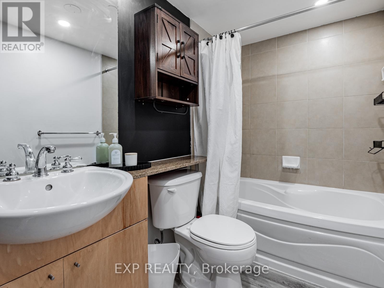 












317 - 361 FRONT STREET W

,
Toronto (Waterfront Communities),




Ontario
M5V3R5

