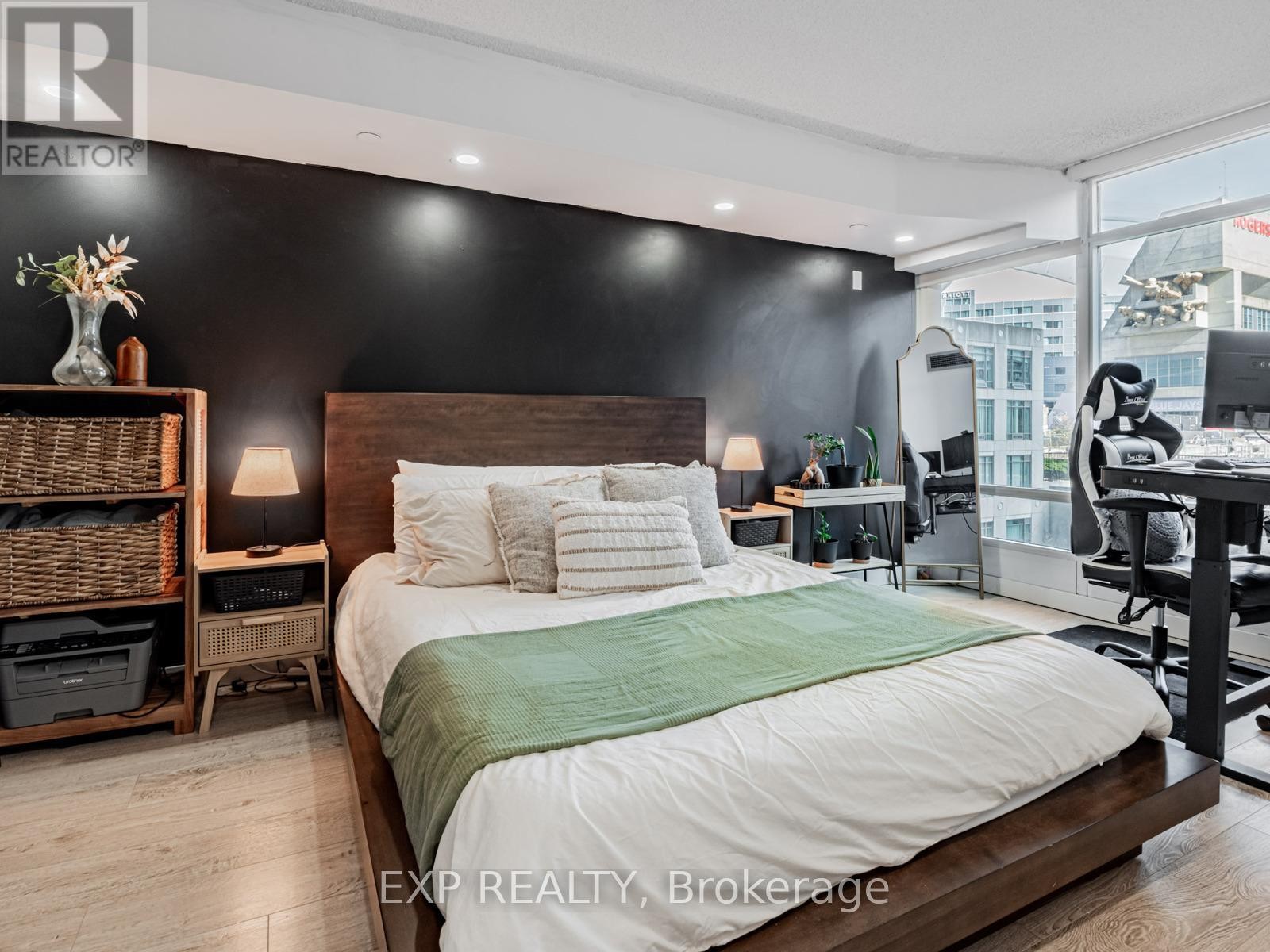 












317 - 361 FRONT STREET W

,
Toronto (Waterfront Communities),




Ontario
M5V3R5

