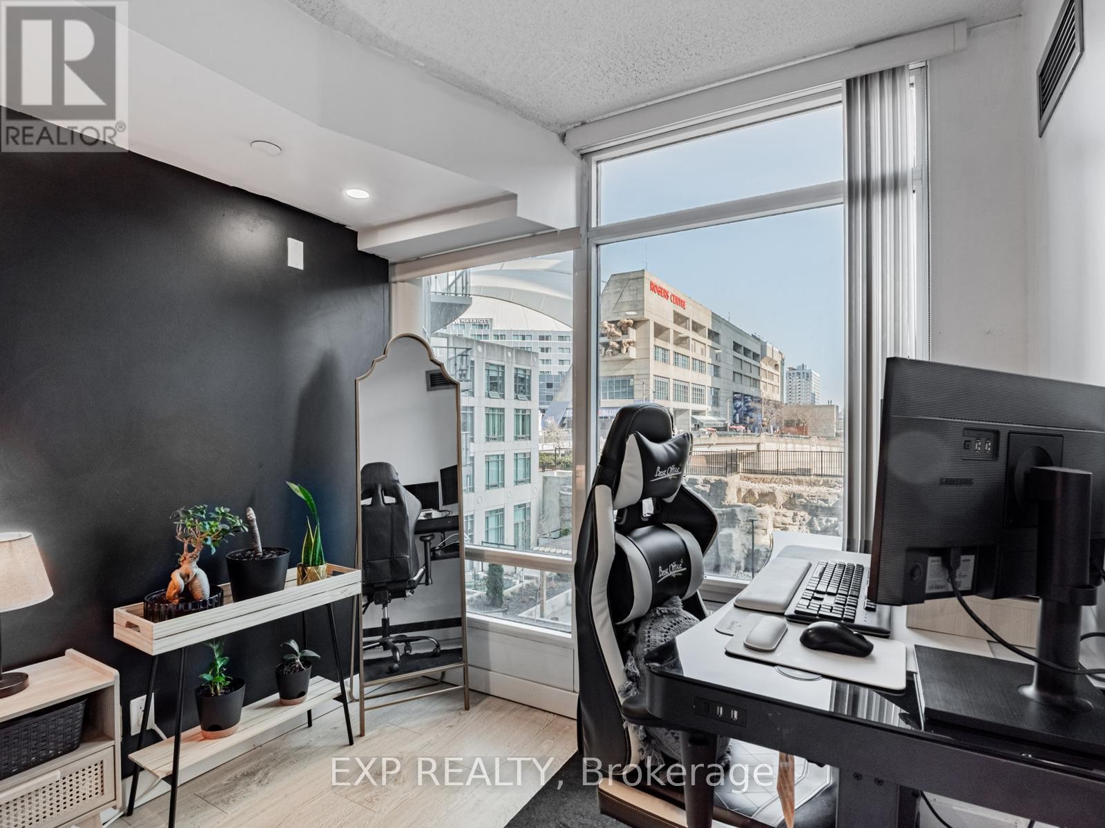 












317 - 361 FRONT STREET W

,
Toronto (Waterfront Communities),




Ontario
M5V3R5

