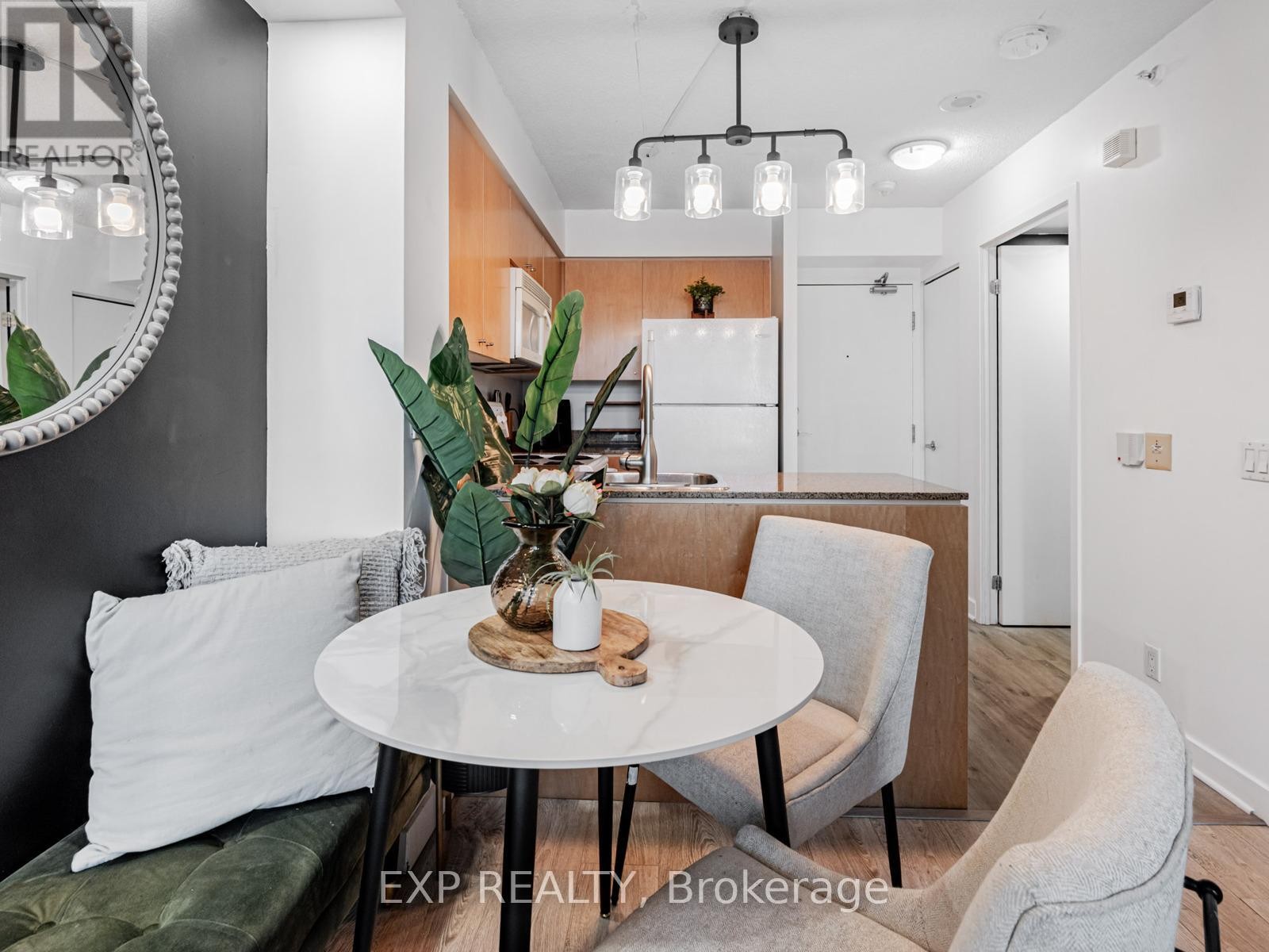 












317 - 361 FRONT STREET W

,
Toronto (Waterfront Communities),




Ontario
M5V3R5

