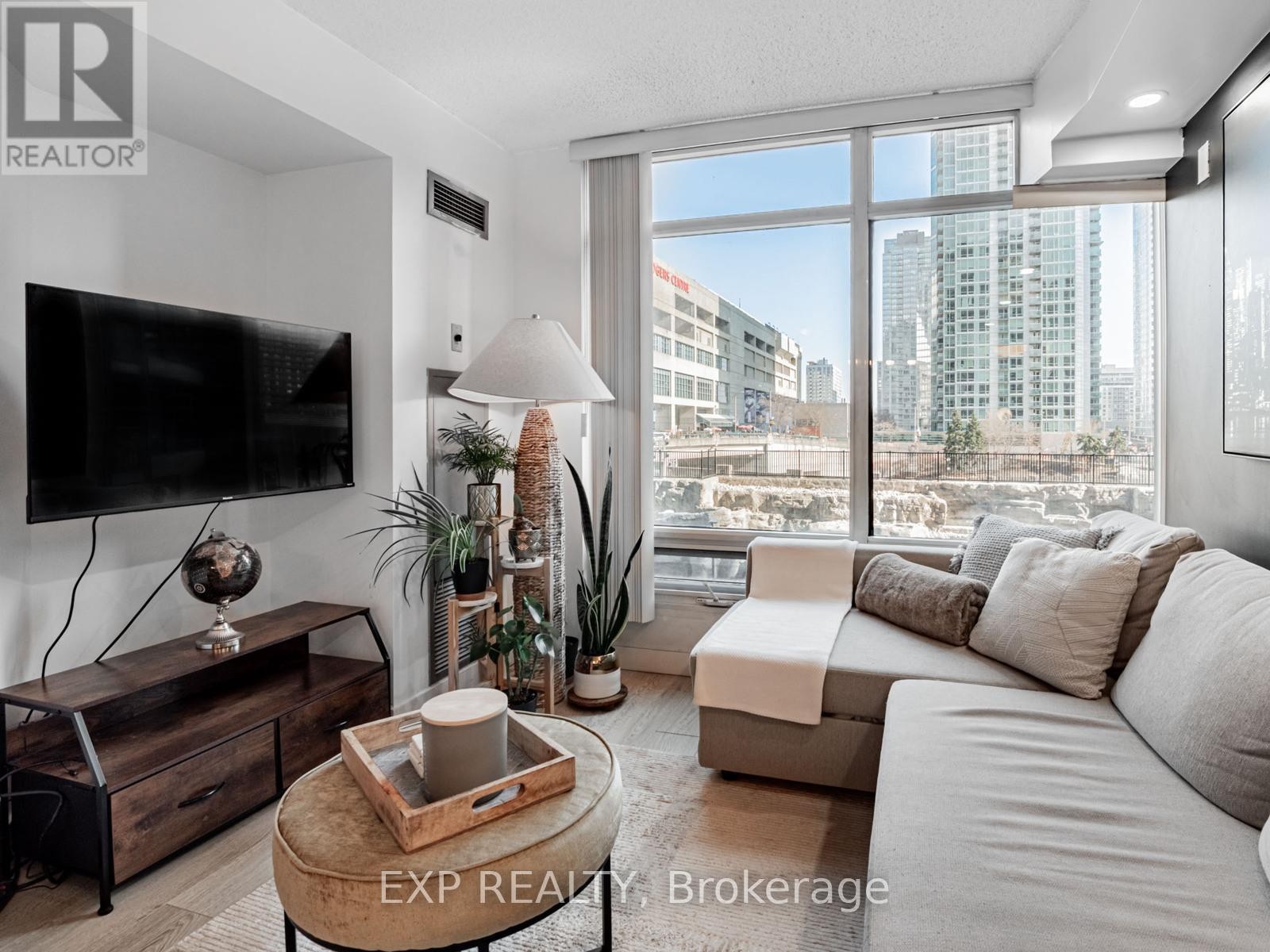 












317 - 361 FRONT STREET W

,
Toronto (Waterfront Communities),




Ontario
M5V3R5

