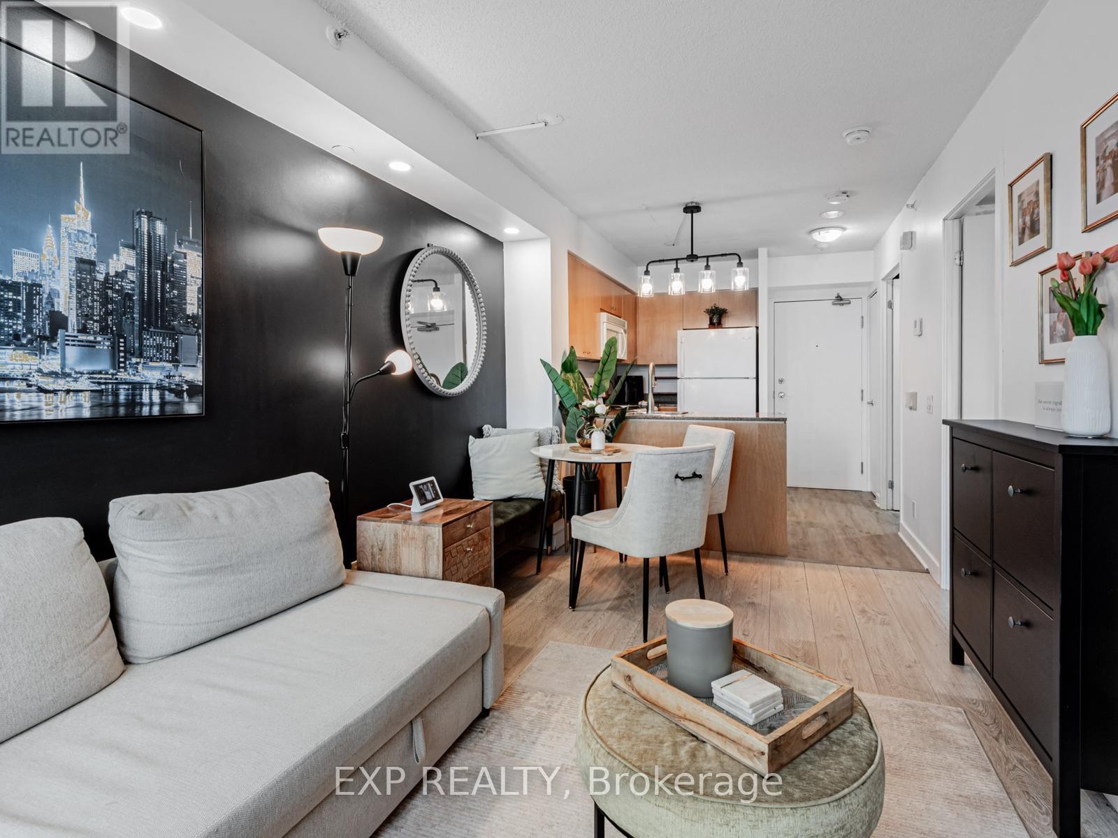












317 - 361 FRONT STREET W

,
Toronto (Waterfront Communities),




Ontario
M5V3R5

