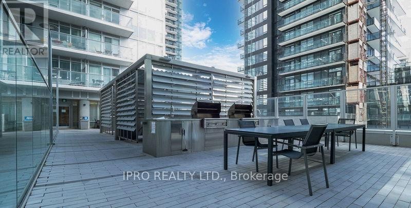 












2314 - 195 REDPATH AVENUE

,
Toronto (Mount Pleasant West),




Ontario
M4P0E4

