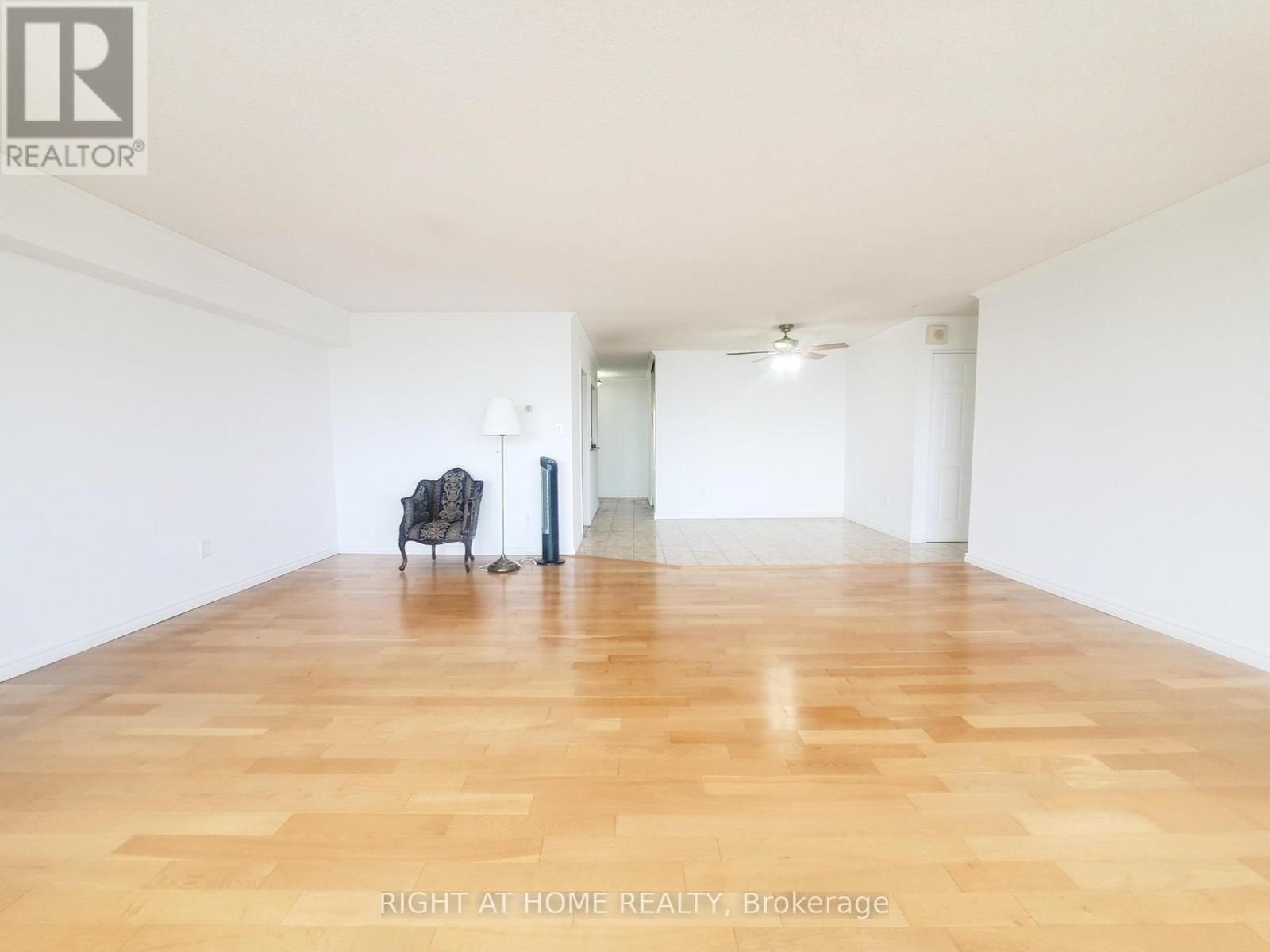 












607 - 3300 DON MILLS ROAD

,
Toronto (Don Valley Village),




Ontario
M2J4X7

