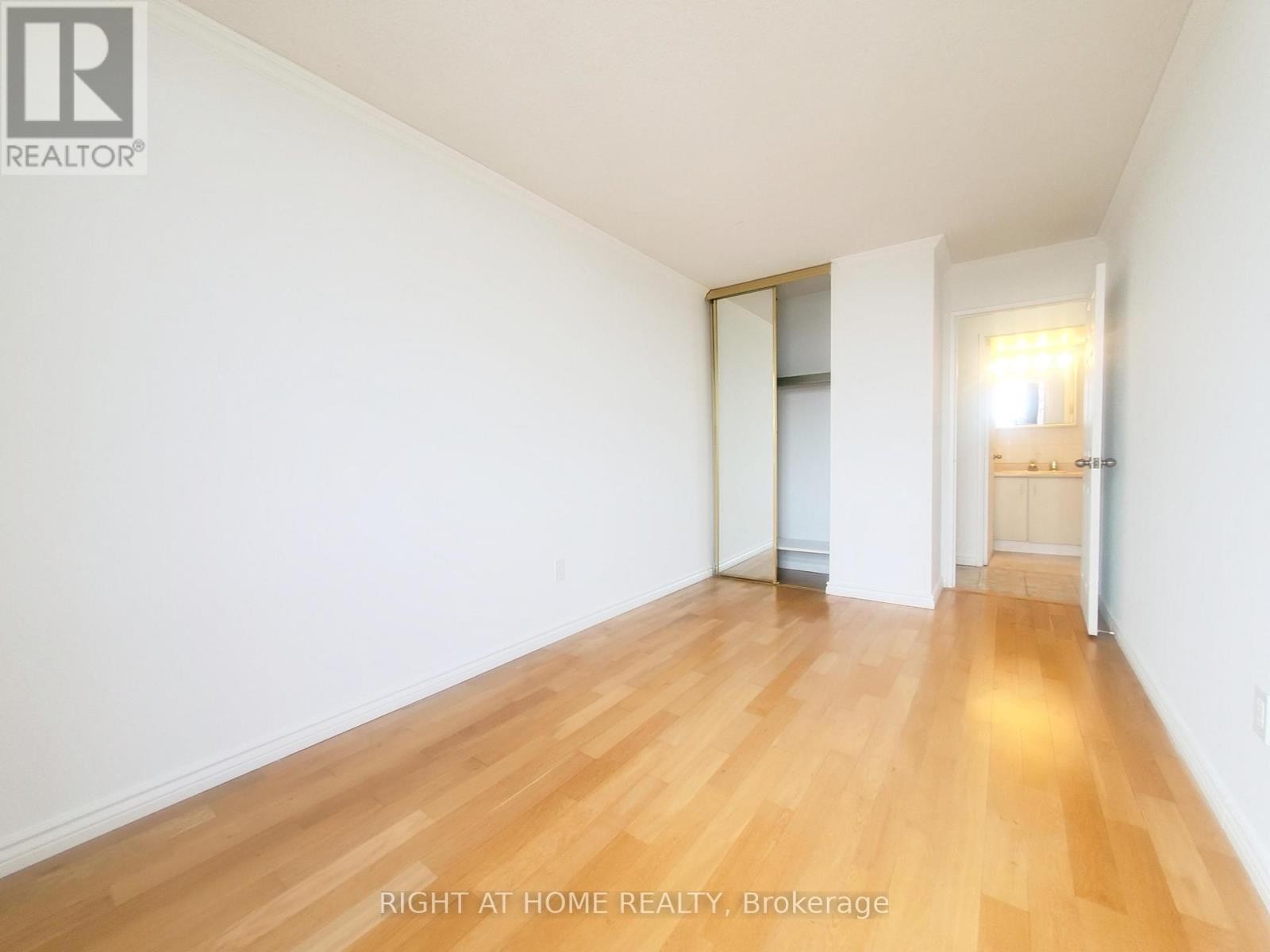 












607 - 3300 DON MILLS ROAD

,
Toronto (Don Valley Village),




Ontario
M2J4X7

