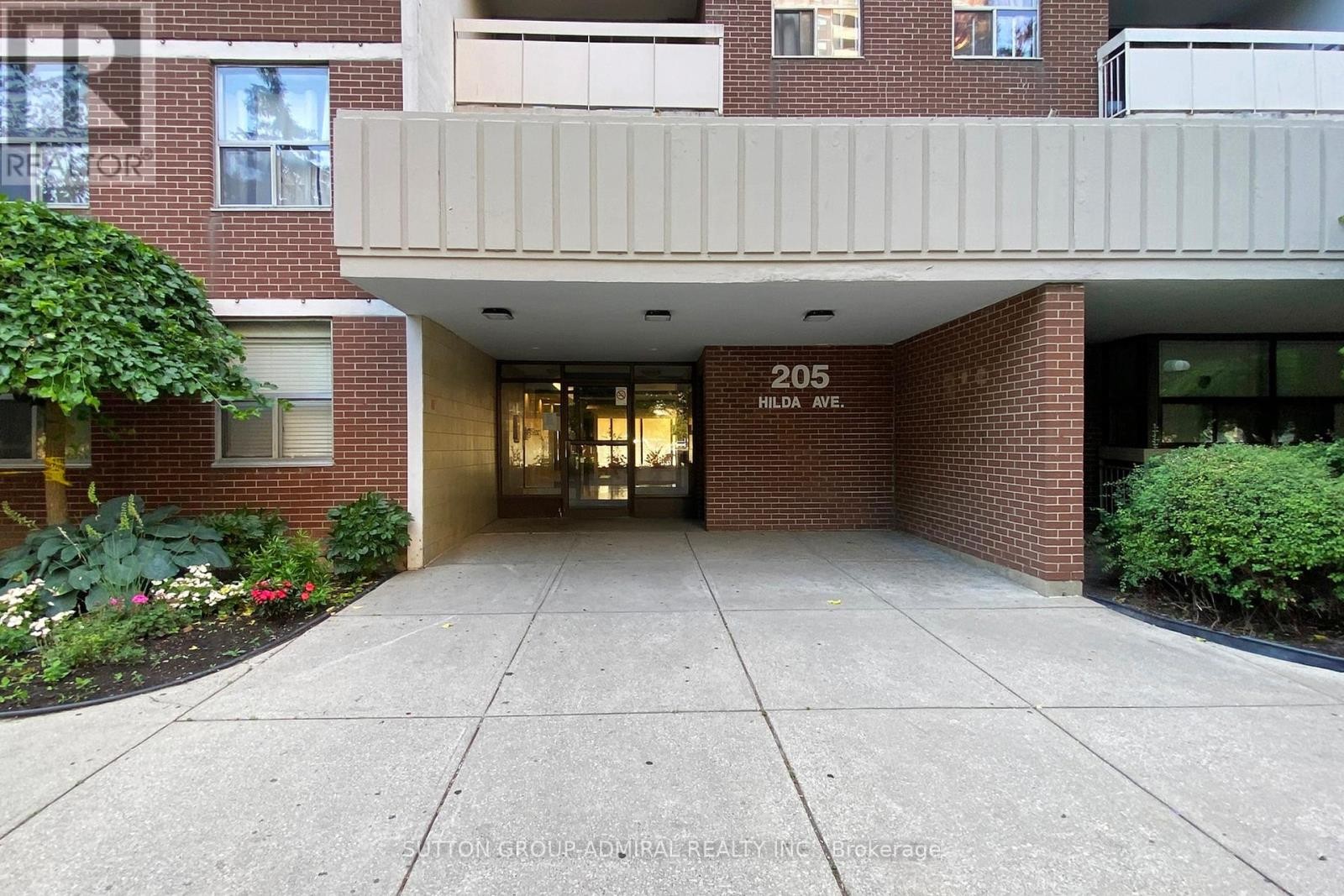 












1205 - 205 HILDA AVENUE

,
Toronto (Newtonbrook West),




Ontario
M2M4B1

