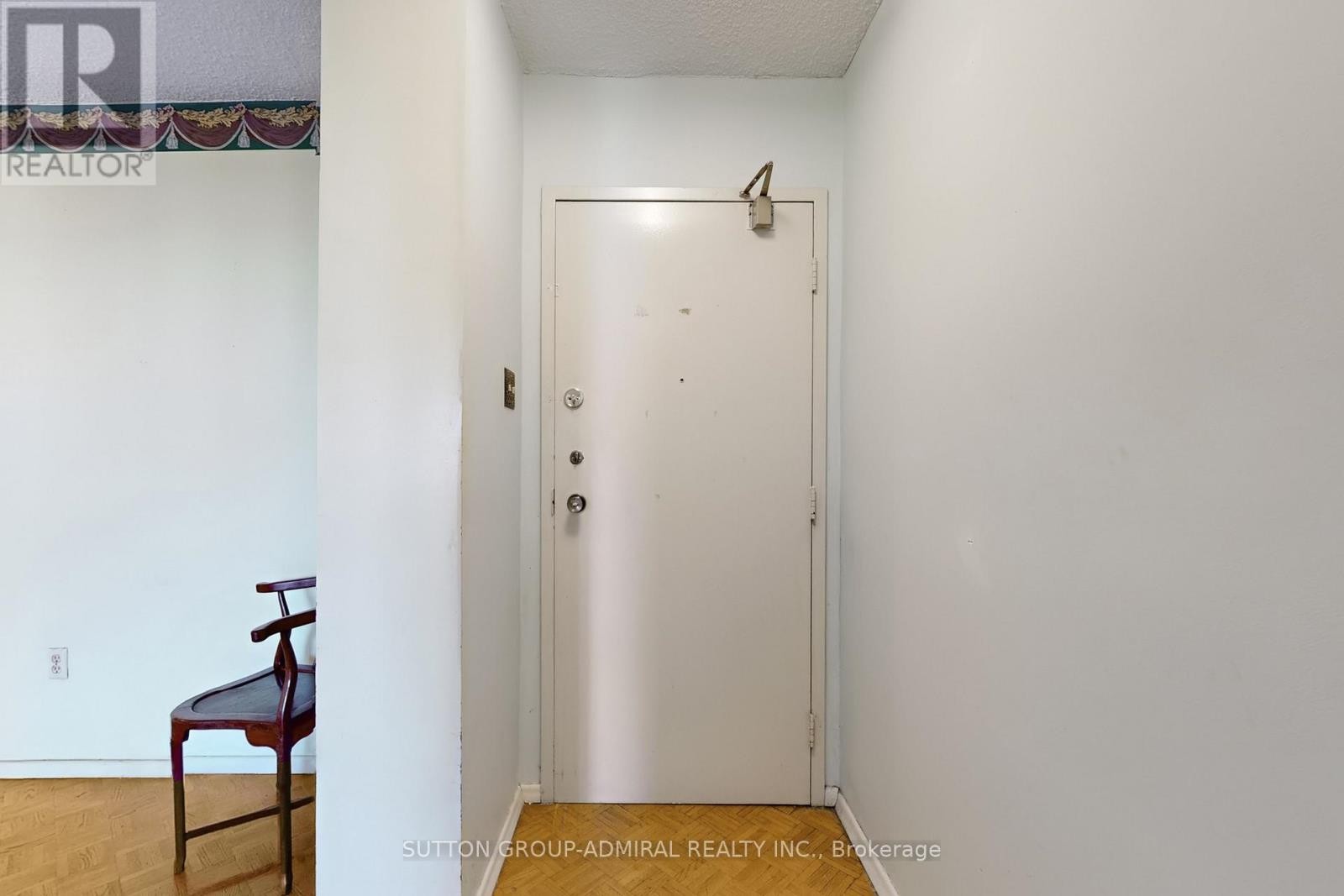 












1205 - 205 HILDA AVENUE

,
Toronto (Newtonbrook West),




Ontario
M2M4B1

