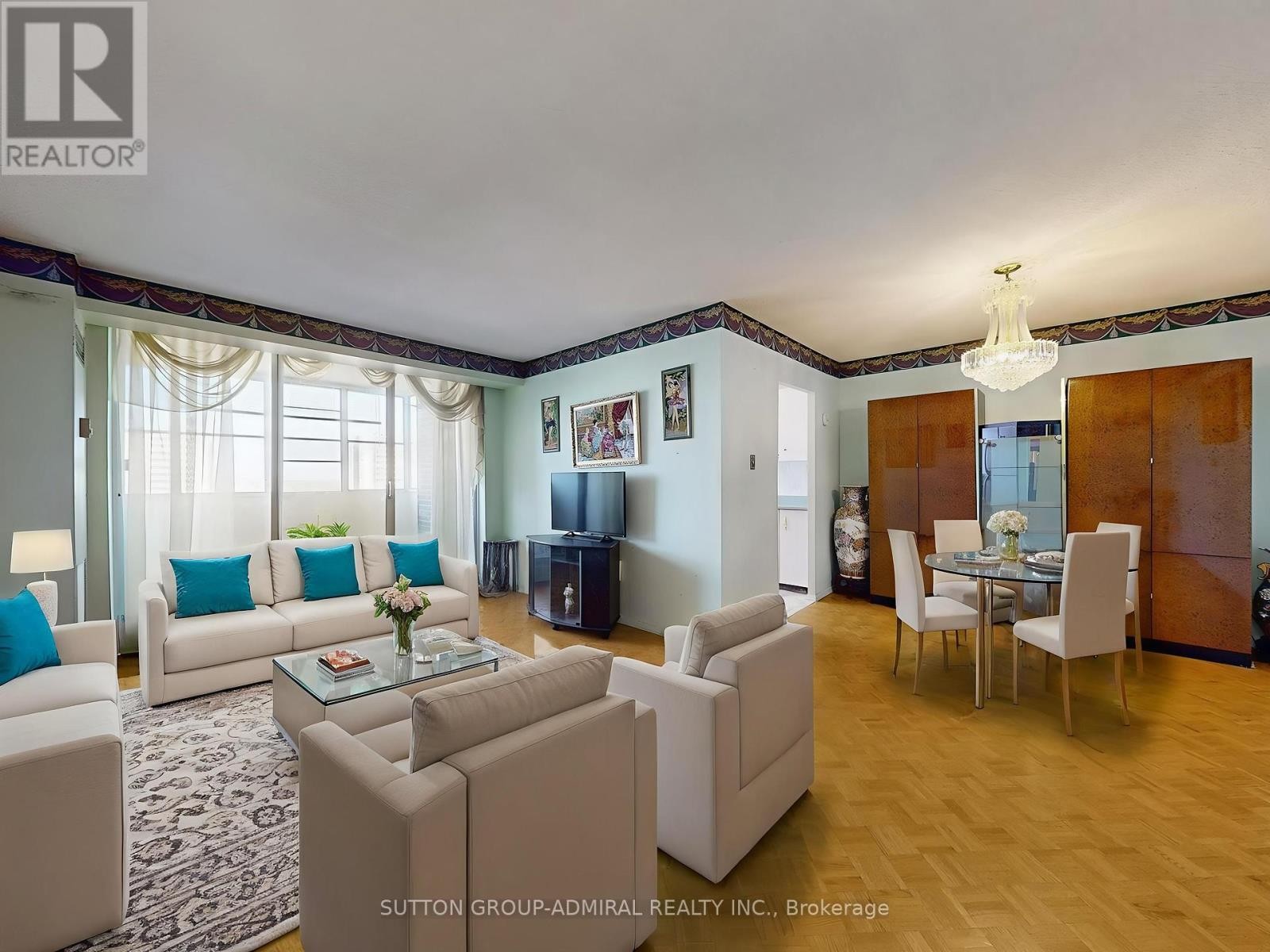 












1205 - 205 HILDA AVENUE

,
Toronto (Newtonbrook West),




Ontario
M2M4B1

