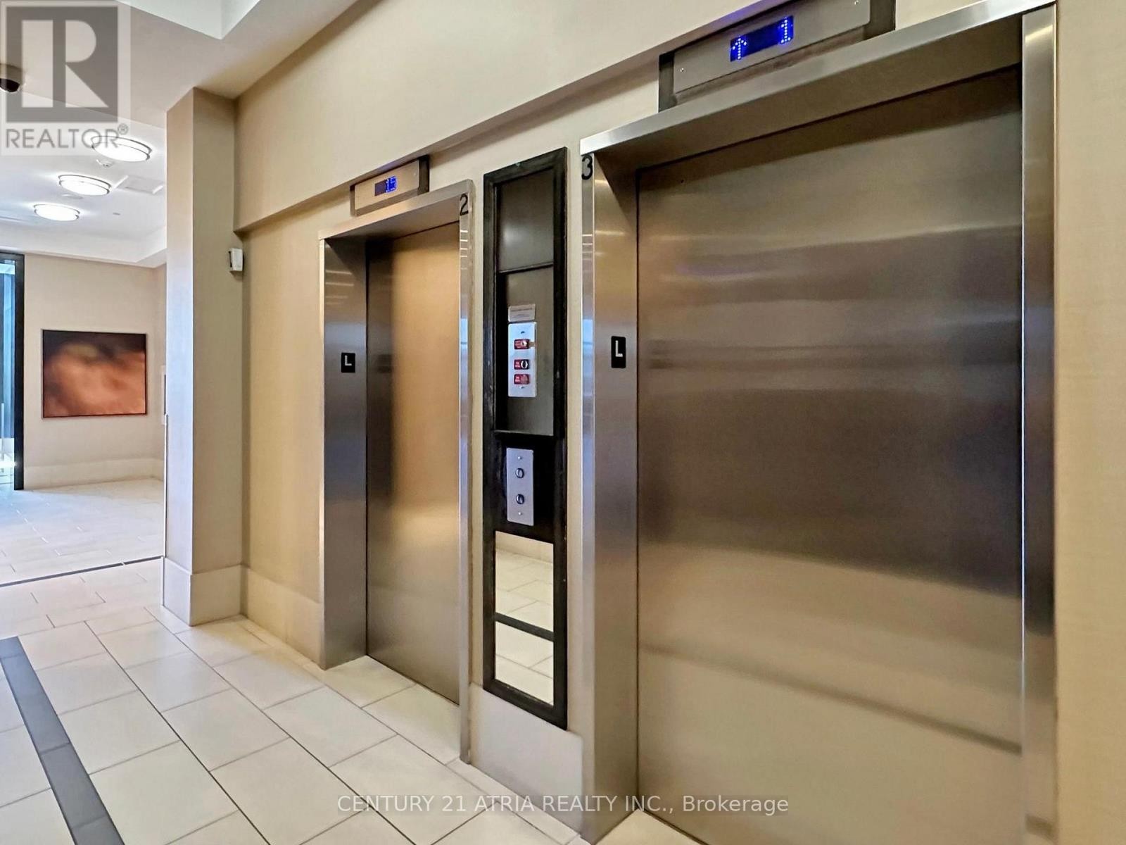 












2504 - 30 HERONS HILL WAY

,
Toronto (Henry Farm),




Ontario
M2J0A7

