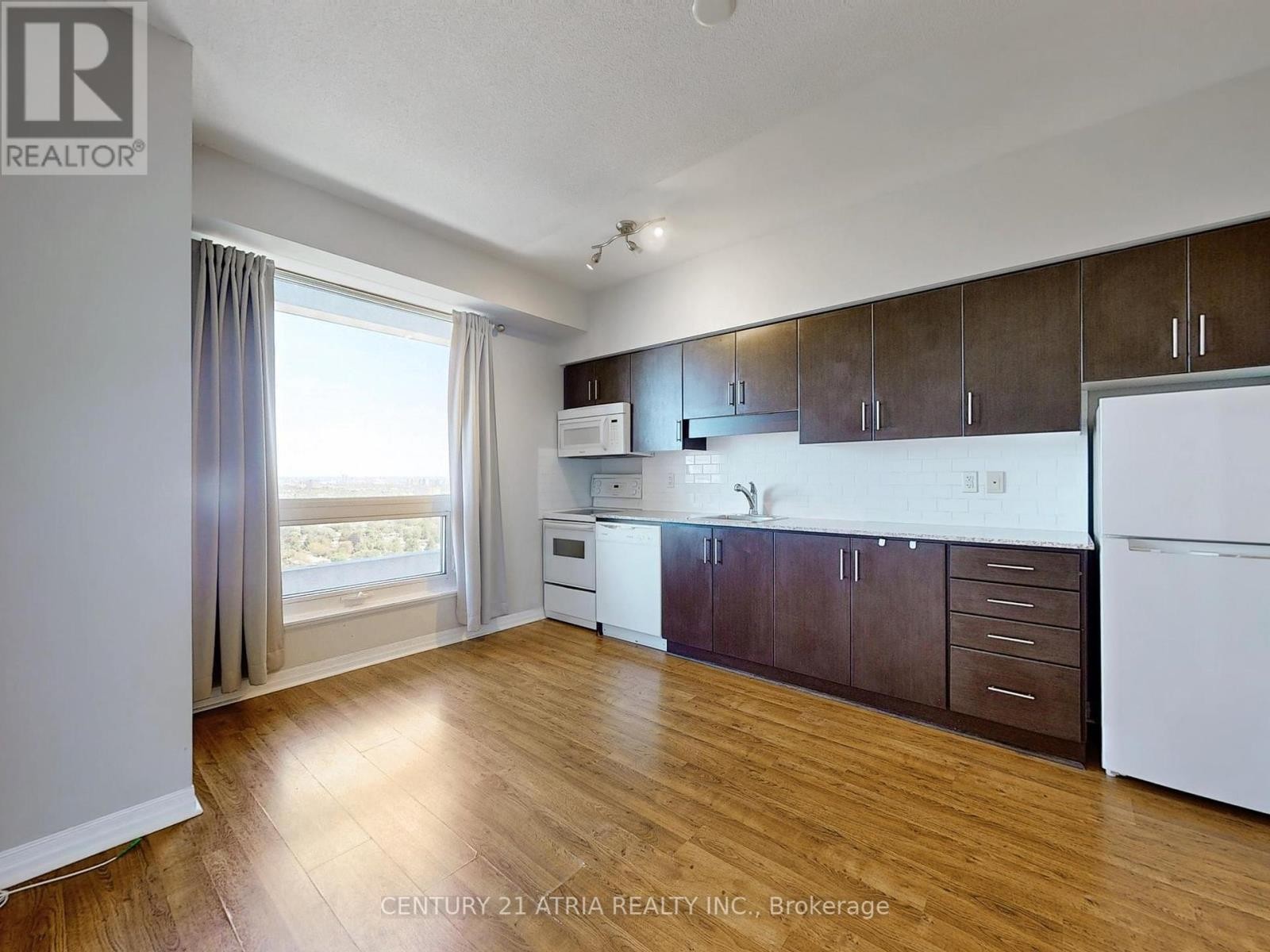 












2504 - 30 HERONS HILL WAY

,
Toronto (Henry Farm),




Ontario
M2J0A7

