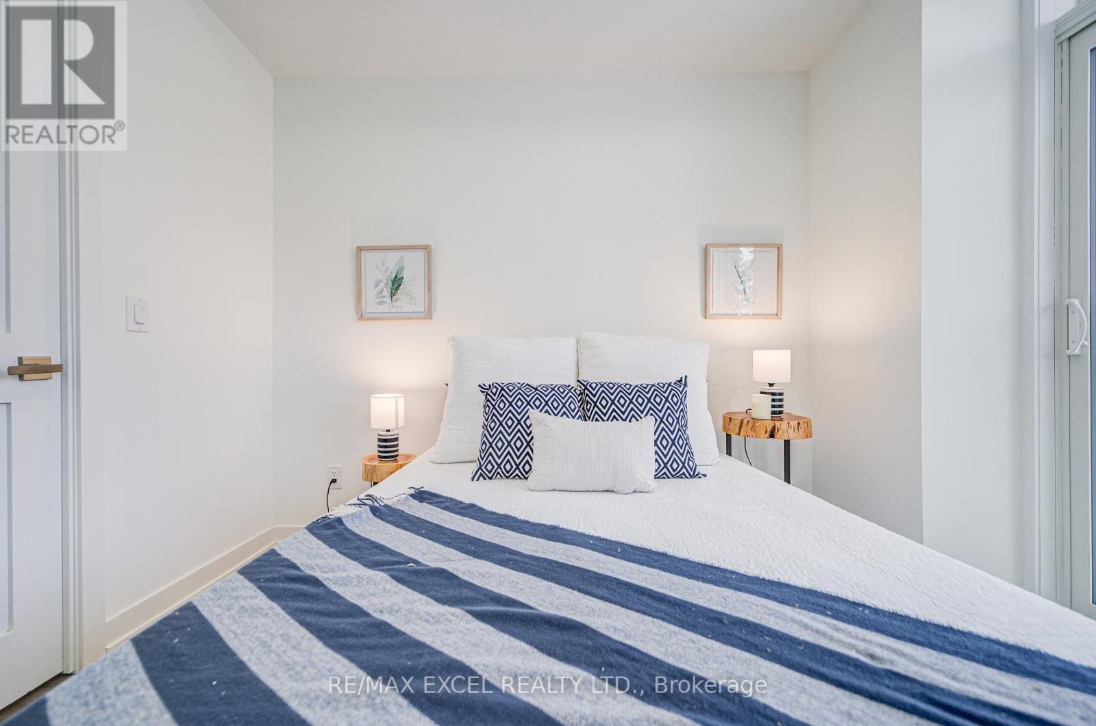 












26 - 51 WINLOCK PARK

,
Toronto (Newtonbrook East),




Ontario
M2M0B8

