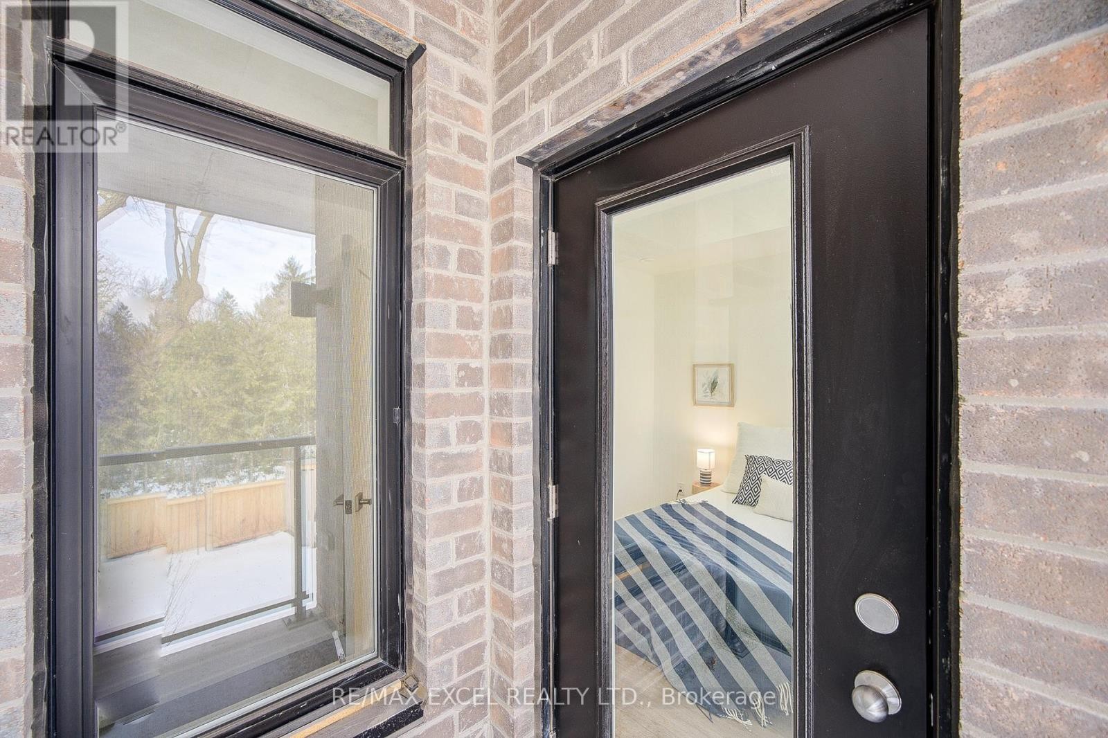 












26 - 51 WINLOCK PARK

,
Toronto (Newtonbrook East),




Ontario
M2M0B8

