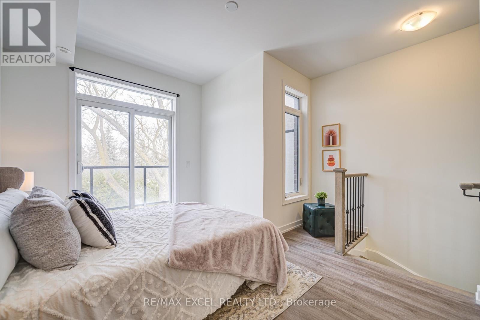 












26 - 51 WINLOCK PARK

,
Toronto (Newtonbrook East),




Ontario
M2M0B8

