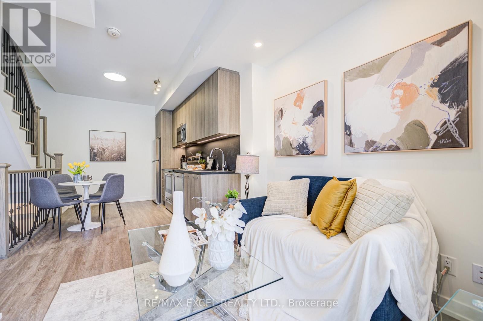 












26 - 51 WINLOCK PARK

,
Toronto (Newtonbrook East),




Ontario
M2M0B8


