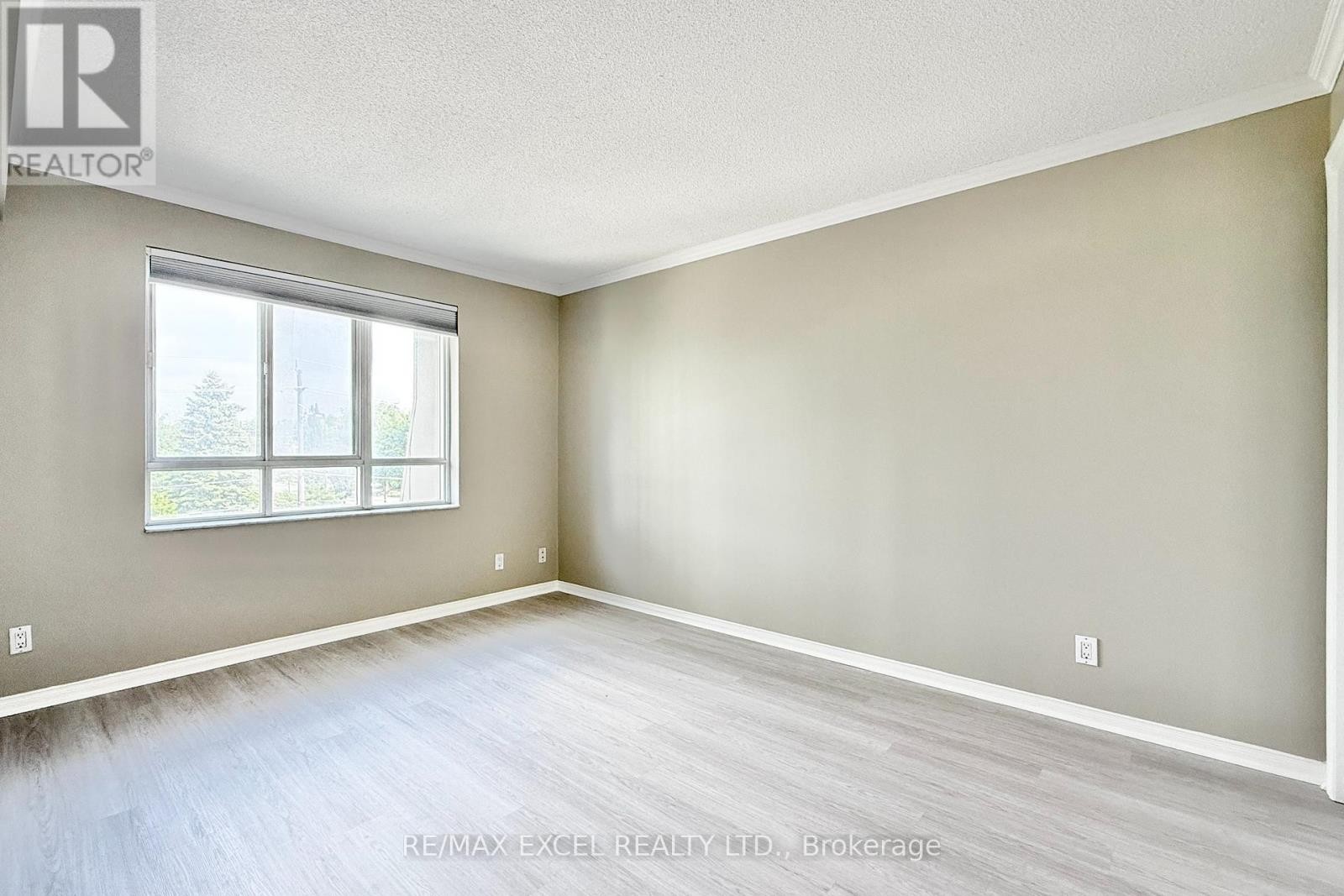 












312 - 38 HOLLYWOOD AVENUE

,
Toronto (Willowdale East),




Ontario
M2N6S5

