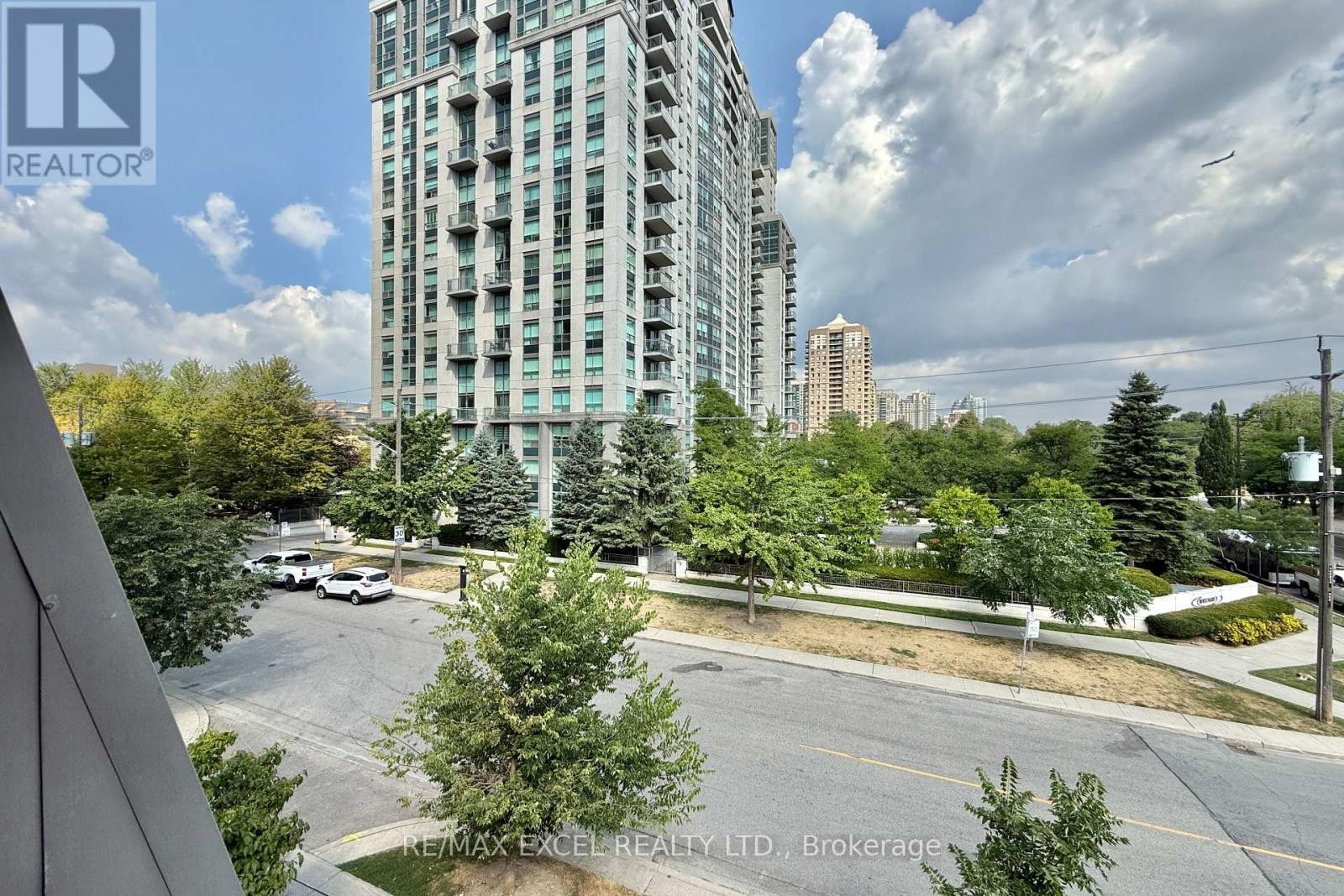 












312 - 38 HOLLYWOOD AVENUE

,
Toronto (Willowdale East),




Ontario
M2N6S5

