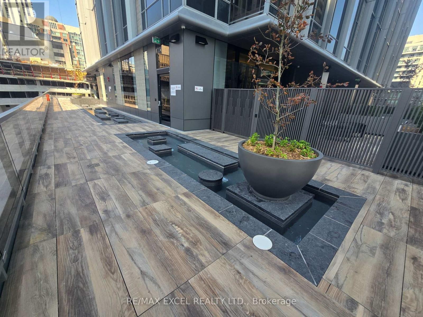 












6003 - 11 YORKVILLE AVENUE

,
Toronto (Annex),




Ontario
M4W0B7

