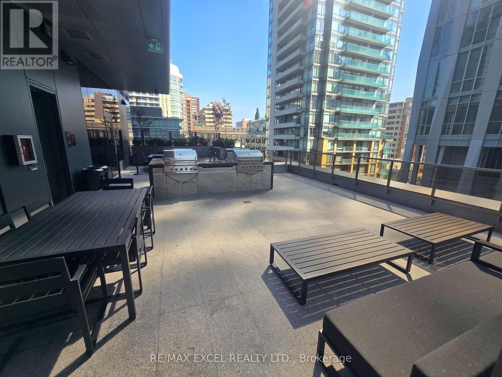 












6003 - 11 YORKVILLE AVENUE

,
Toronto (Annex),




Ontario
M4W0B7

