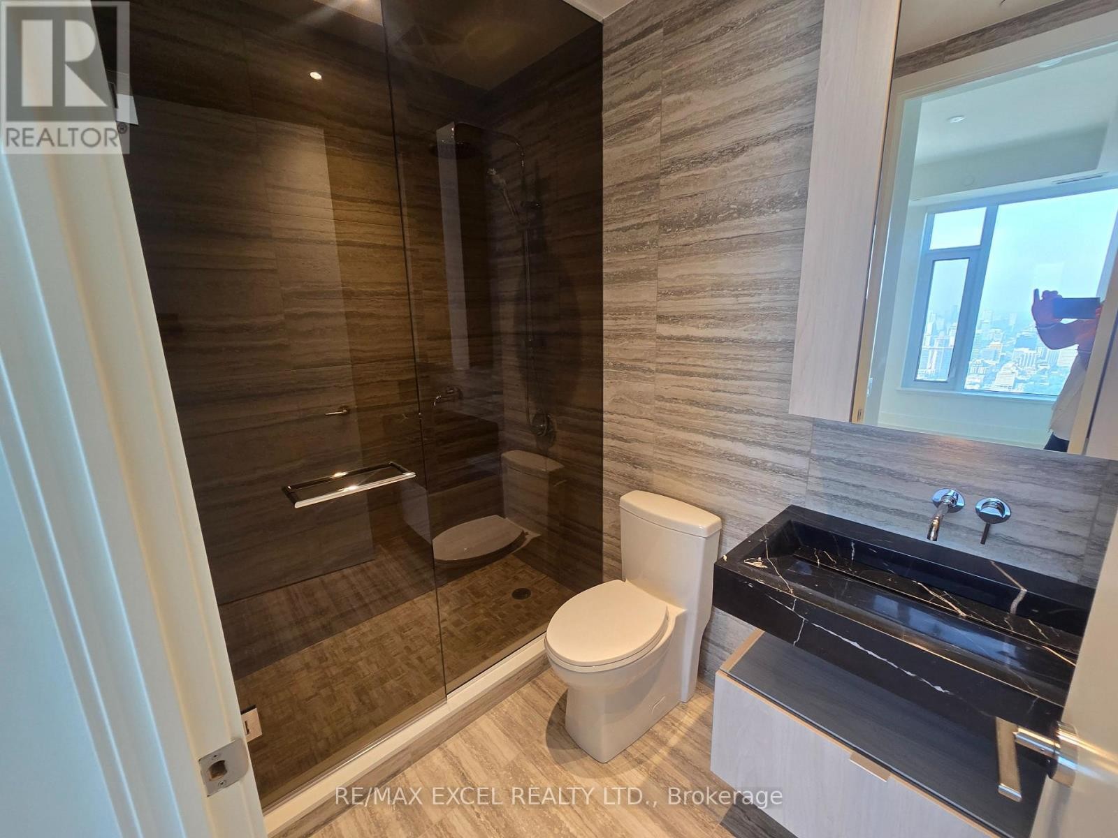 












6003 - 11 YORKVILLE AVENUE

,
Toronto (Annex),




Ontario
M4W0B7

